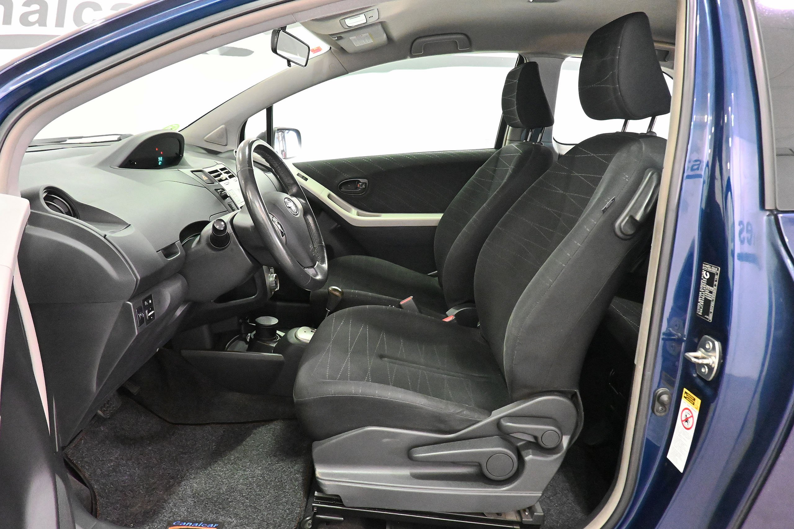 Foto Toyota Yaris 10