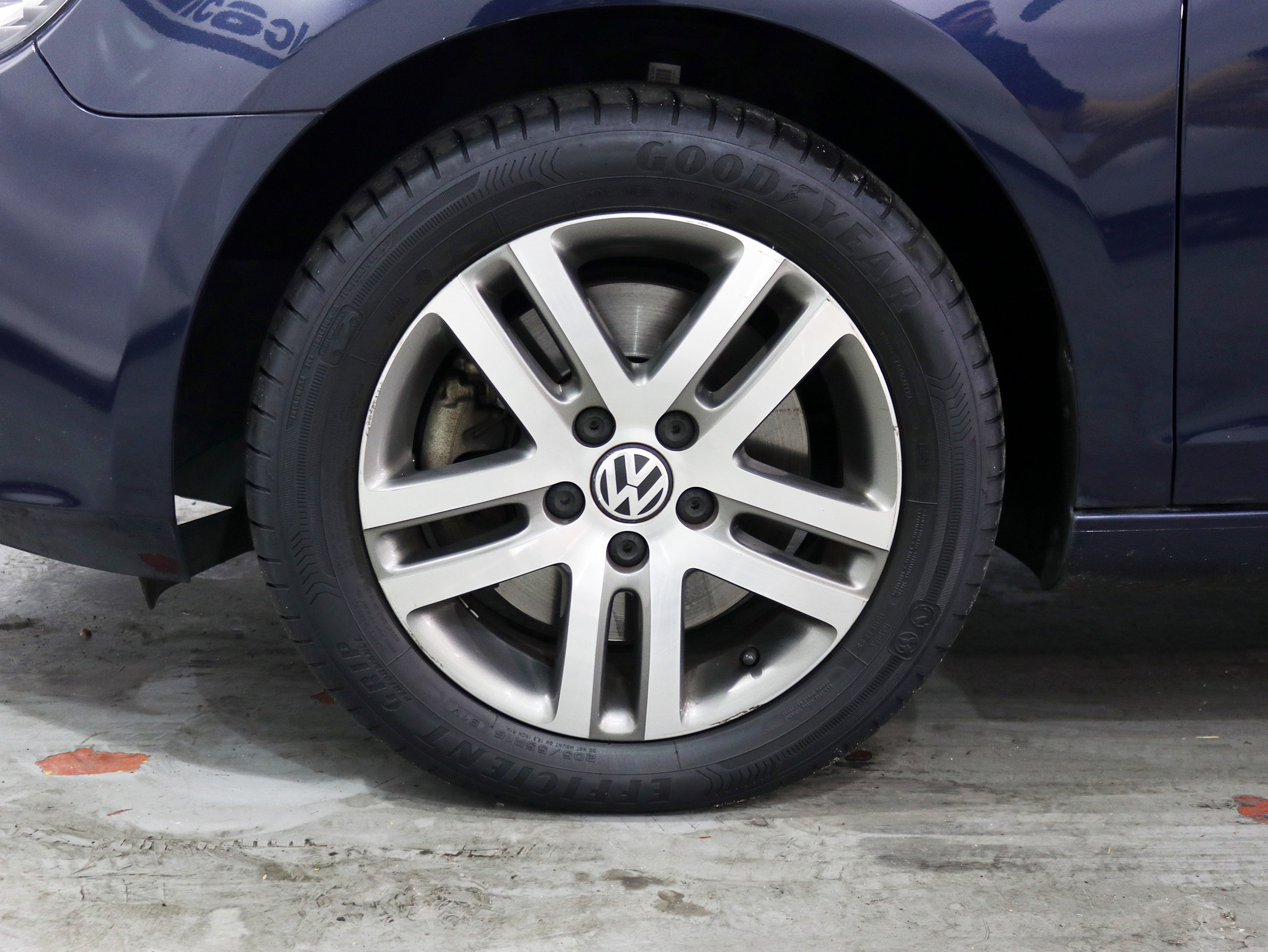 Foto Volkswagen Golf 37