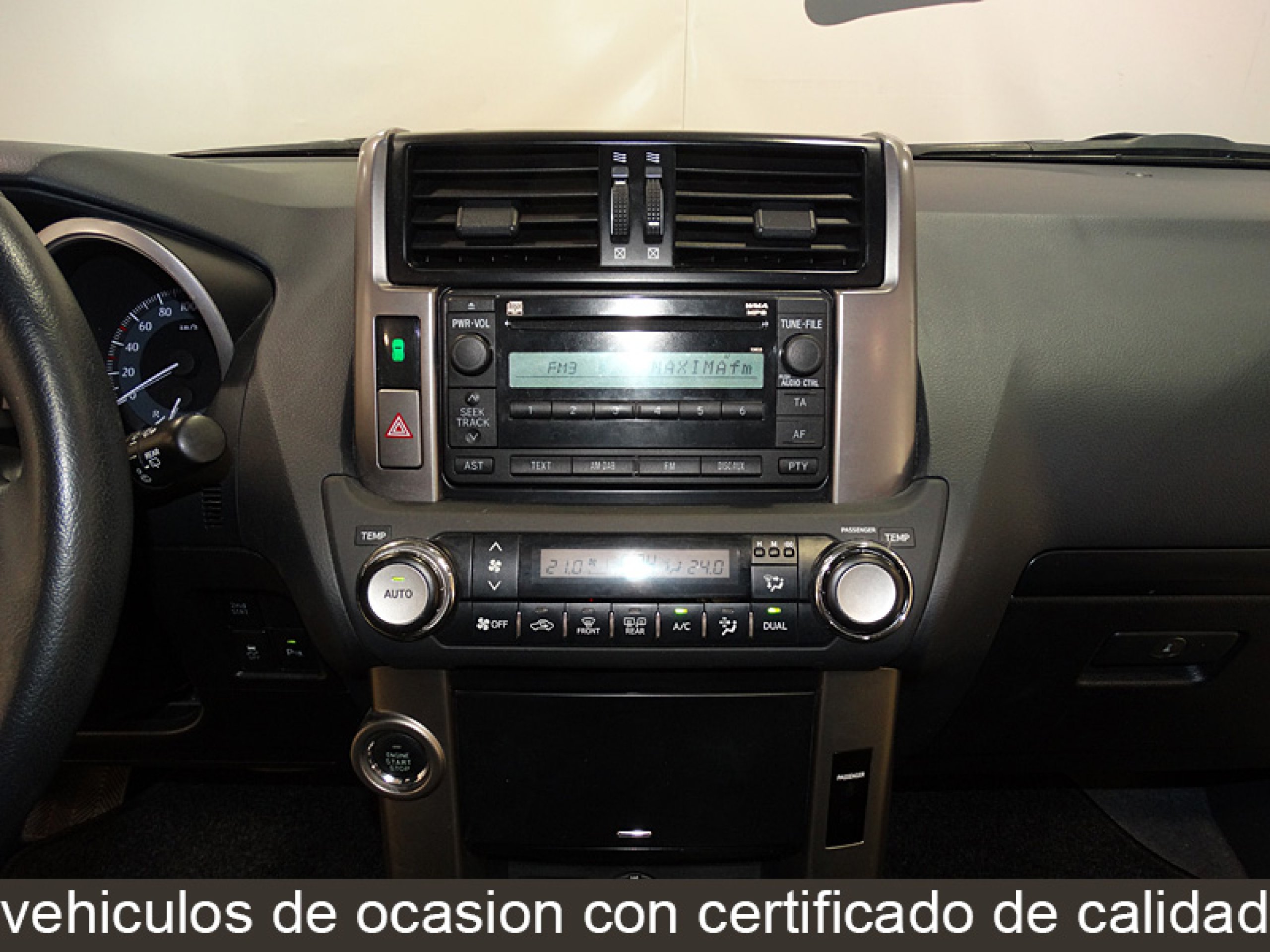 Foto Toyota Land Cruiser 27