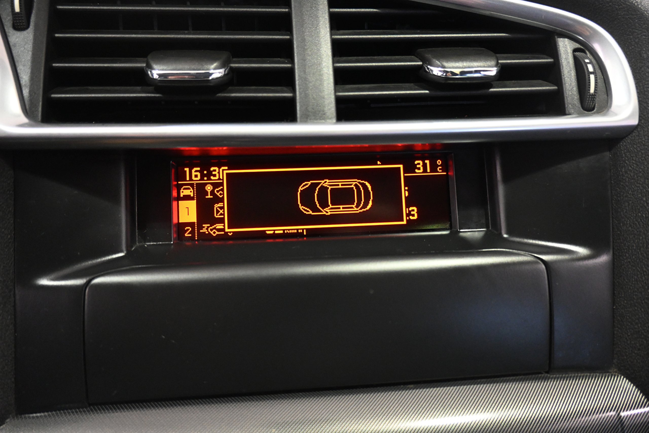 Foto Citroen C4 23