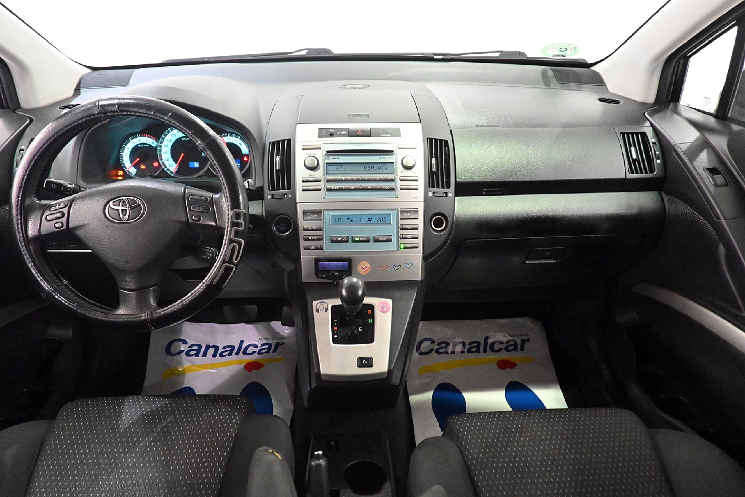 Foto Toyota Corolla Verso 15
