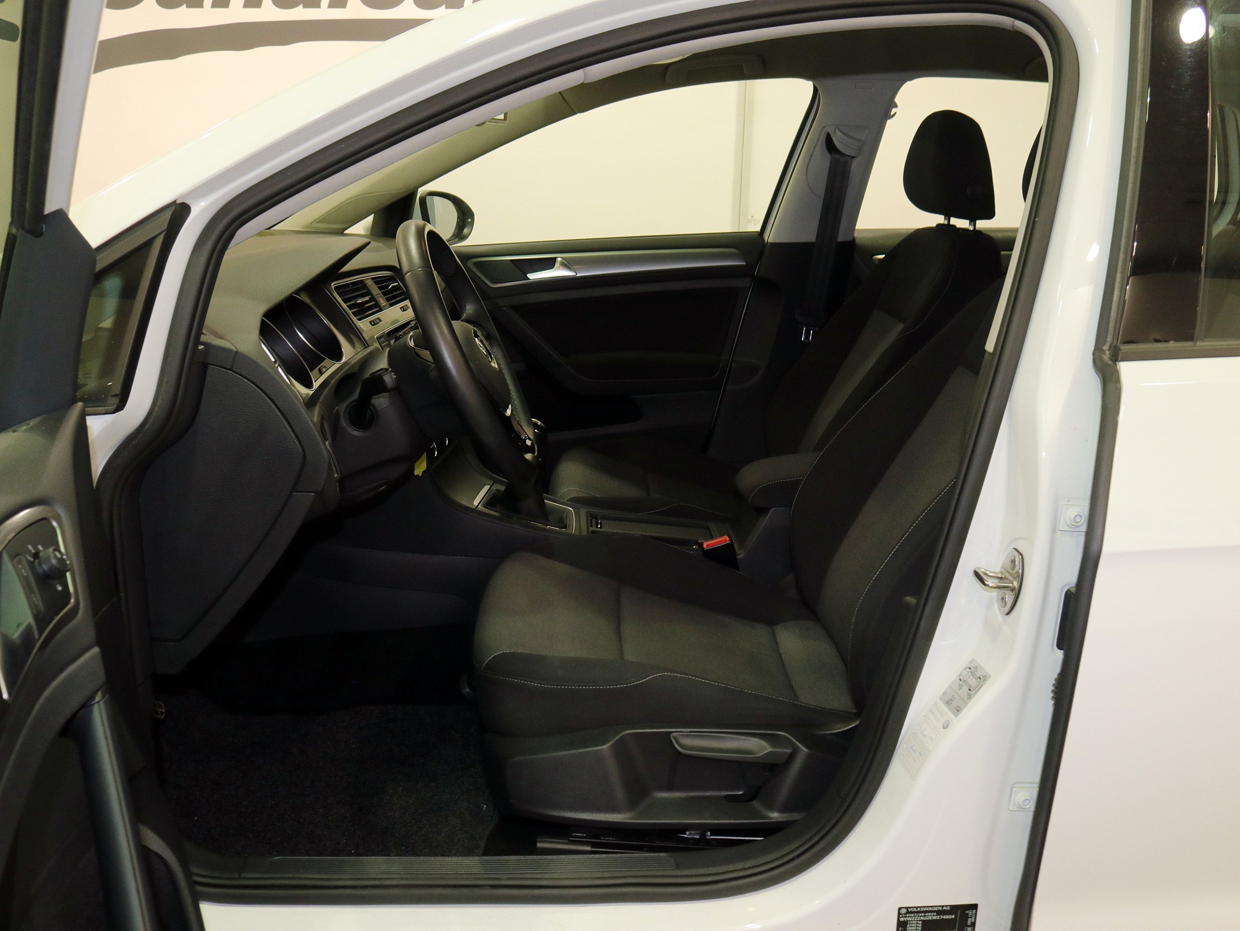Foto Volkswagen Golf 16