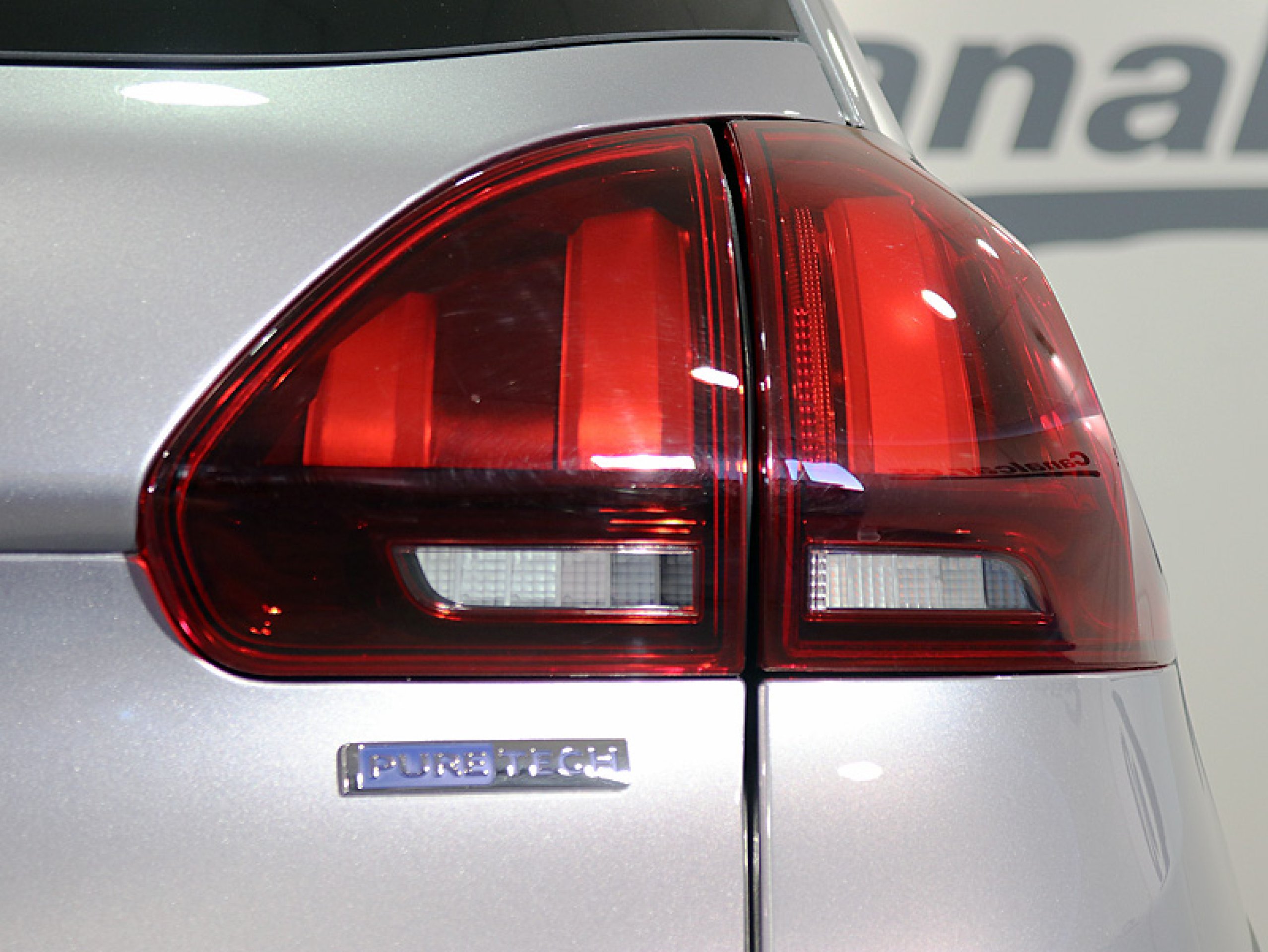 Foto Peugeot 2008 11
