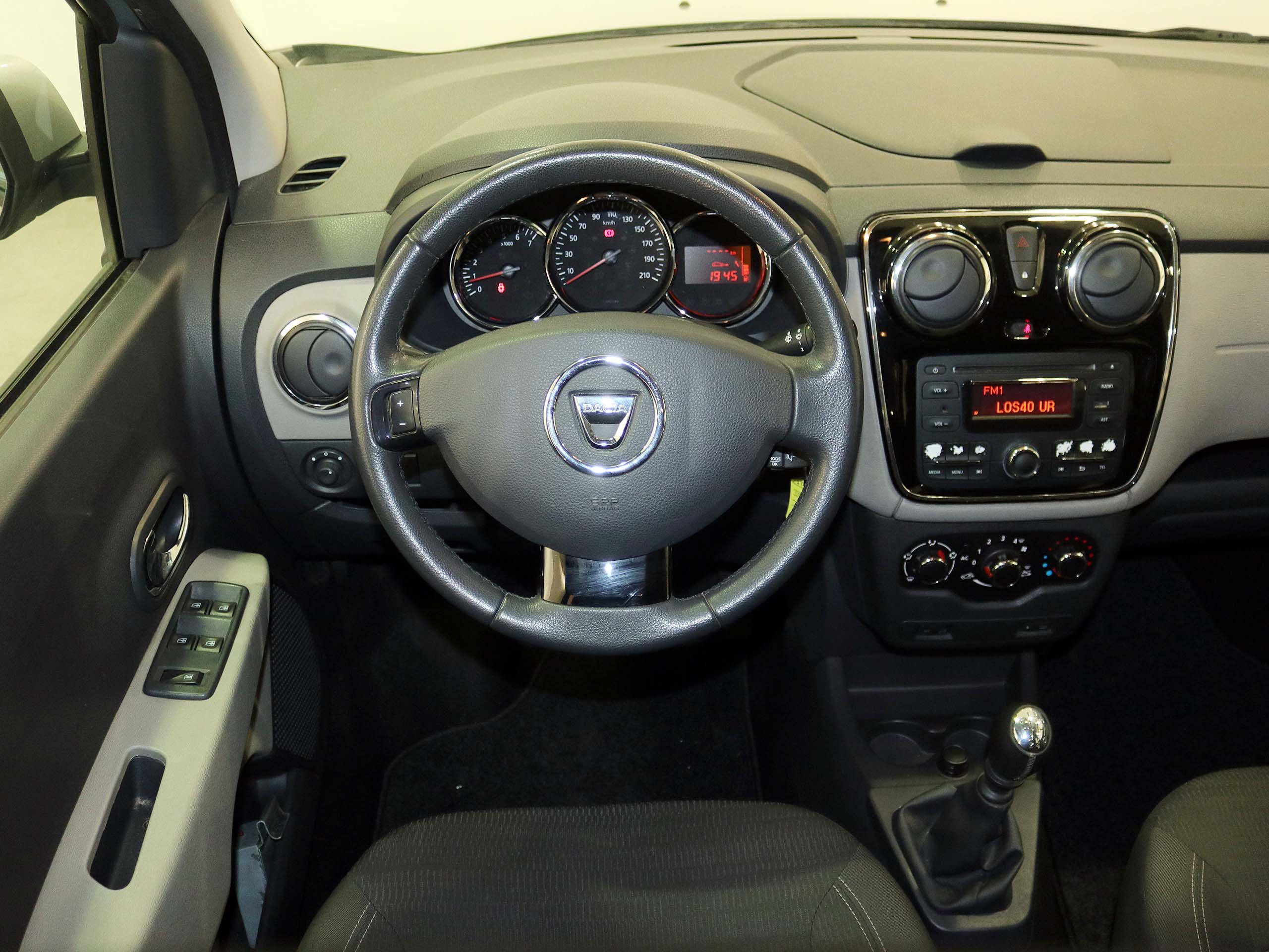 Foto Dacia Lodgy 21