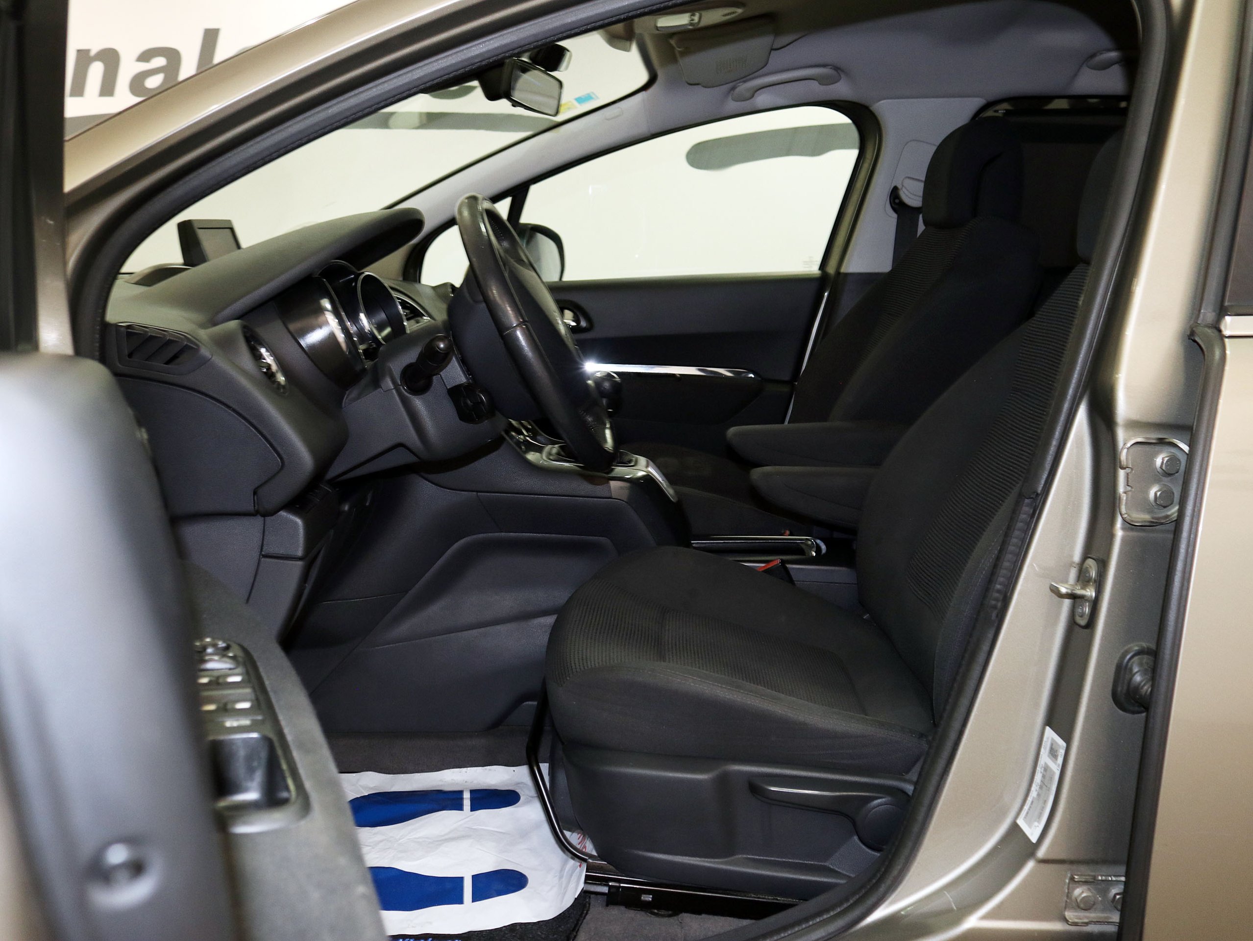 Foto Peugeot 5008 10