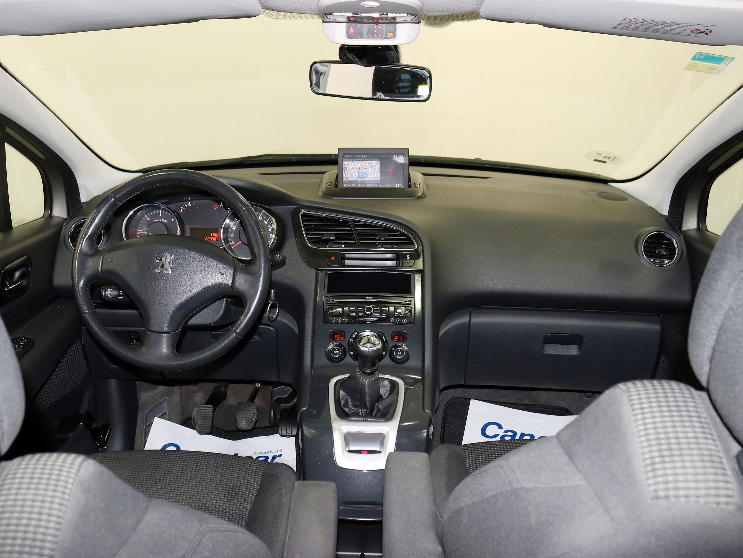 Foto Peugeot 5008 19