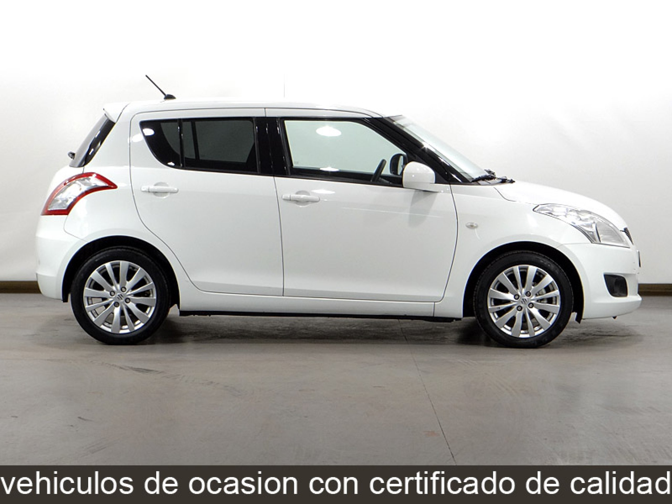 Foto Suzuki Swift 5