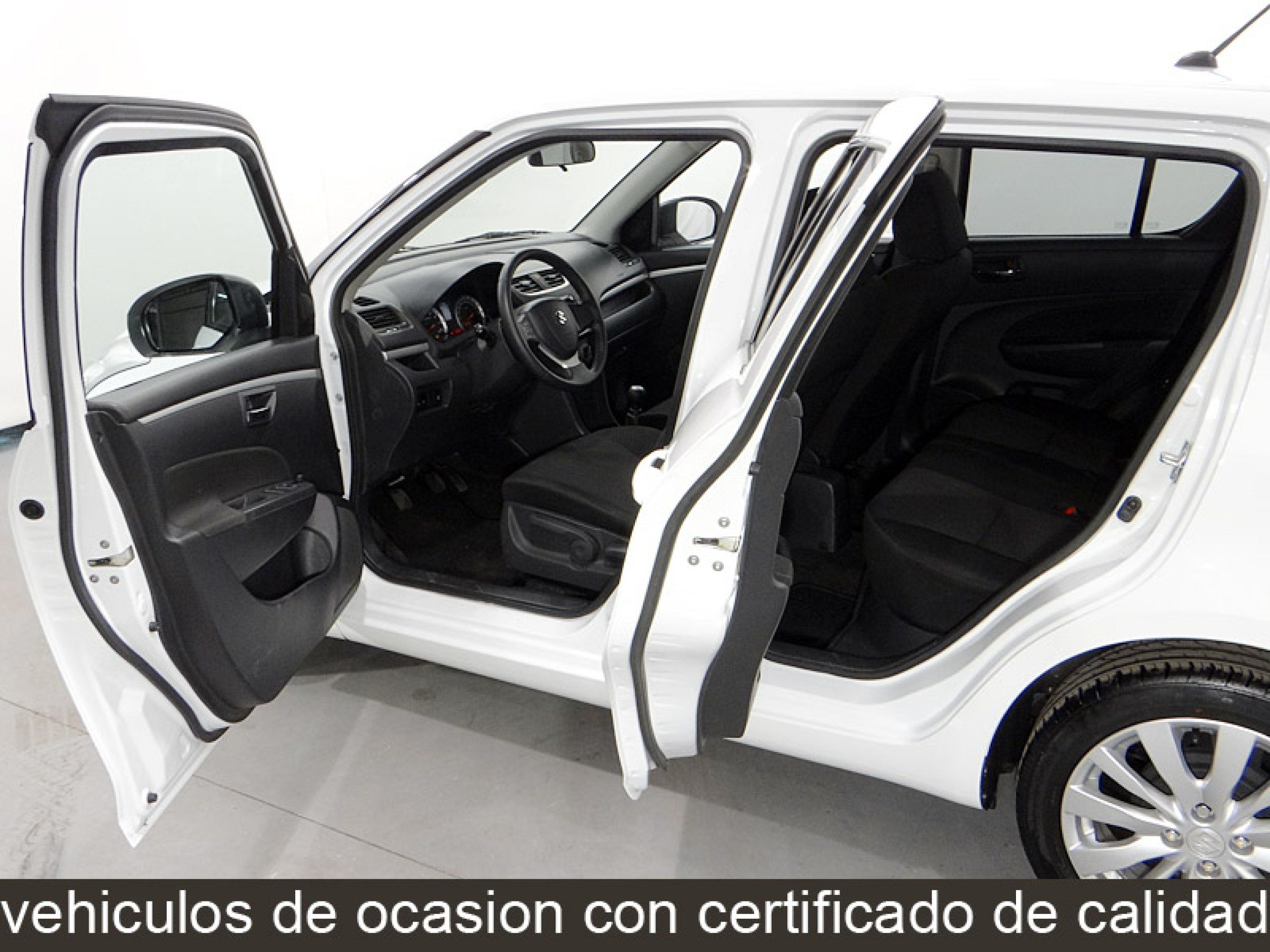 Foto Suzuki Swift 14