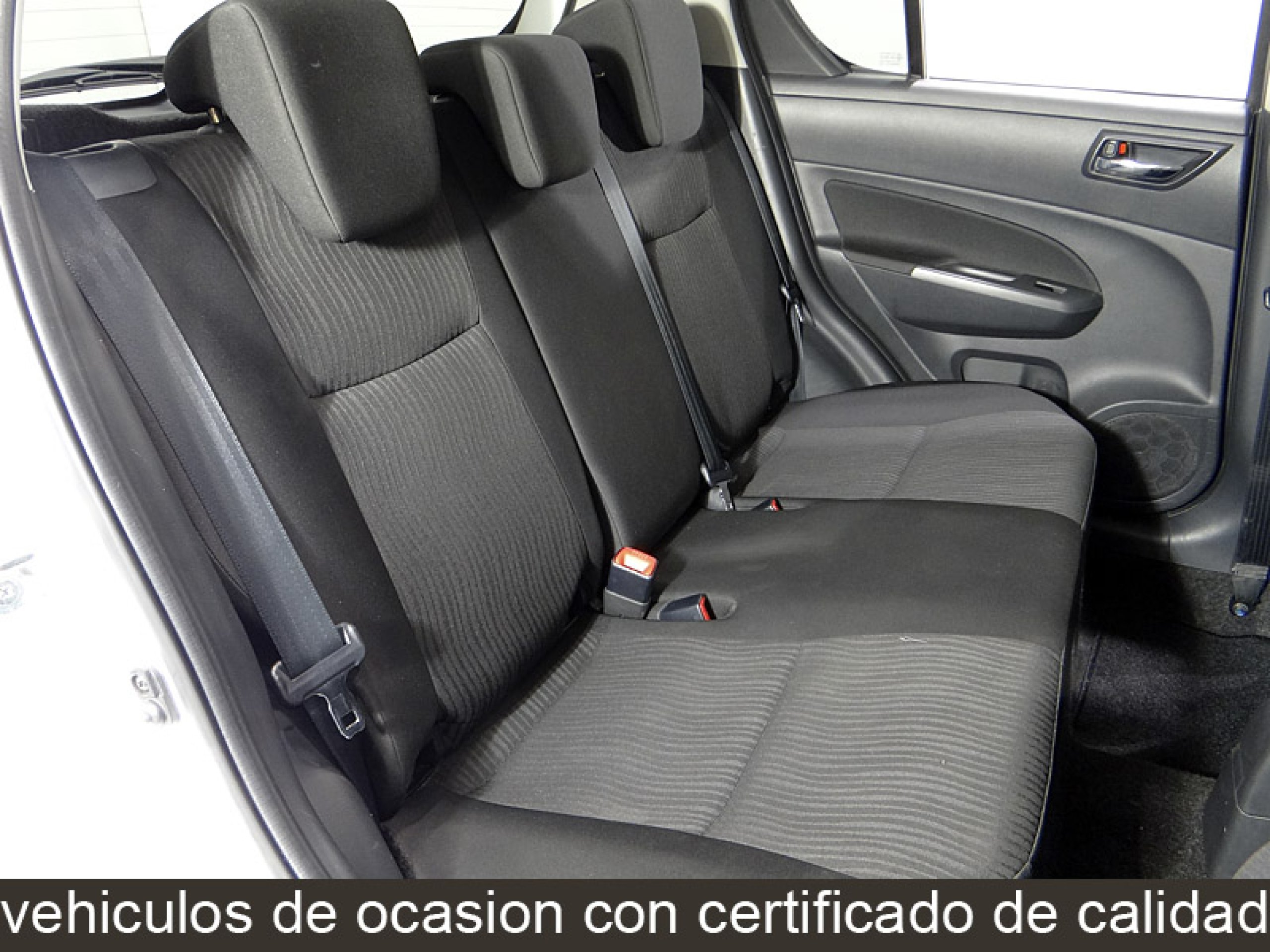 Foto Suzuki Swift 22