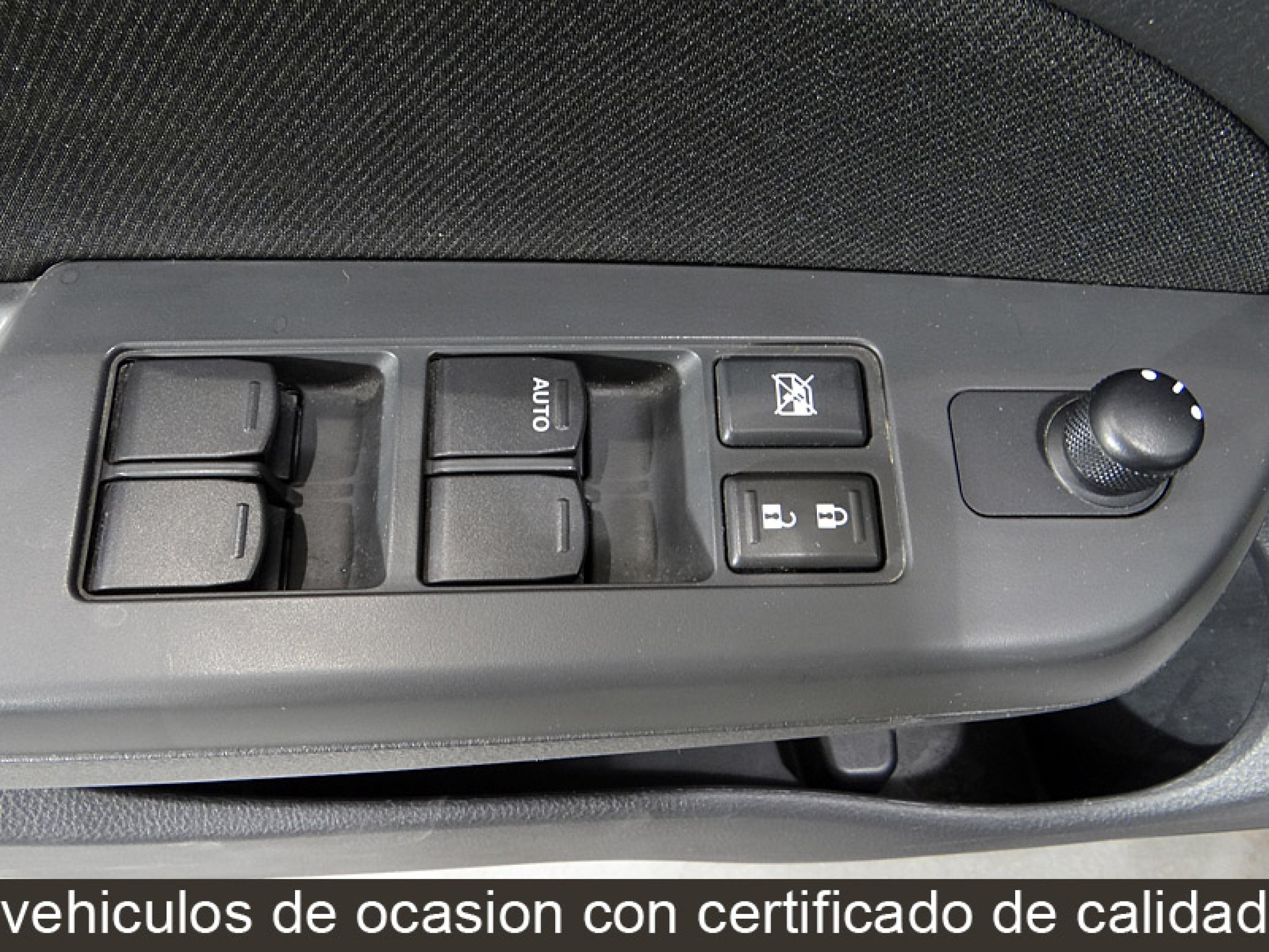 Foto Suzuki Swift 25