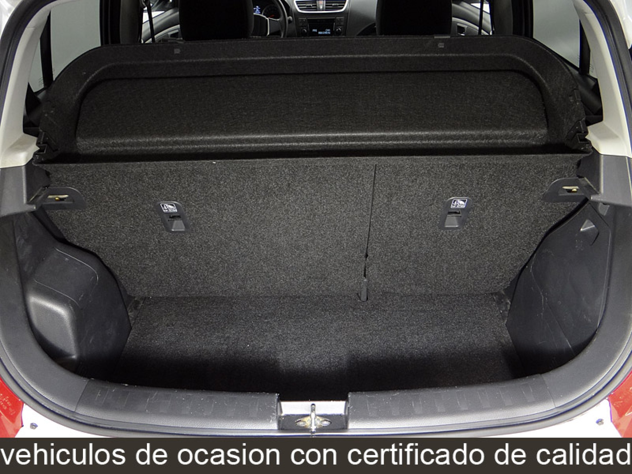 Foto Suzuki Swift 30