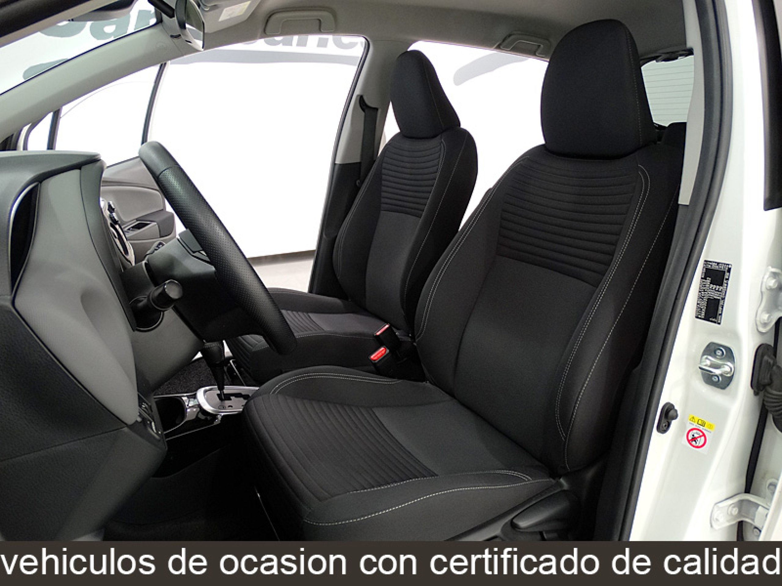 Foto Toyota Yaris 18