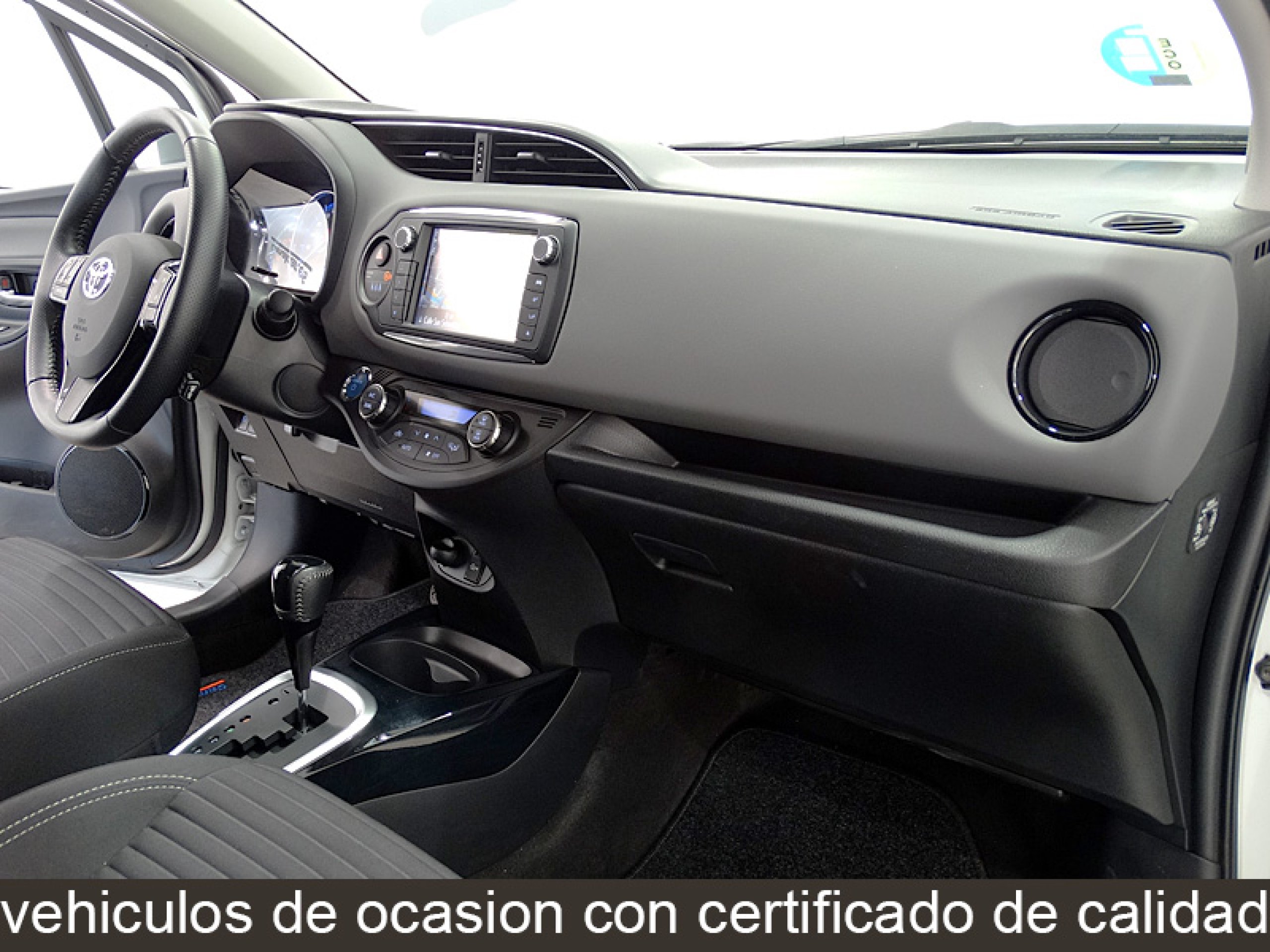 Foto Toyota Yaris 24
