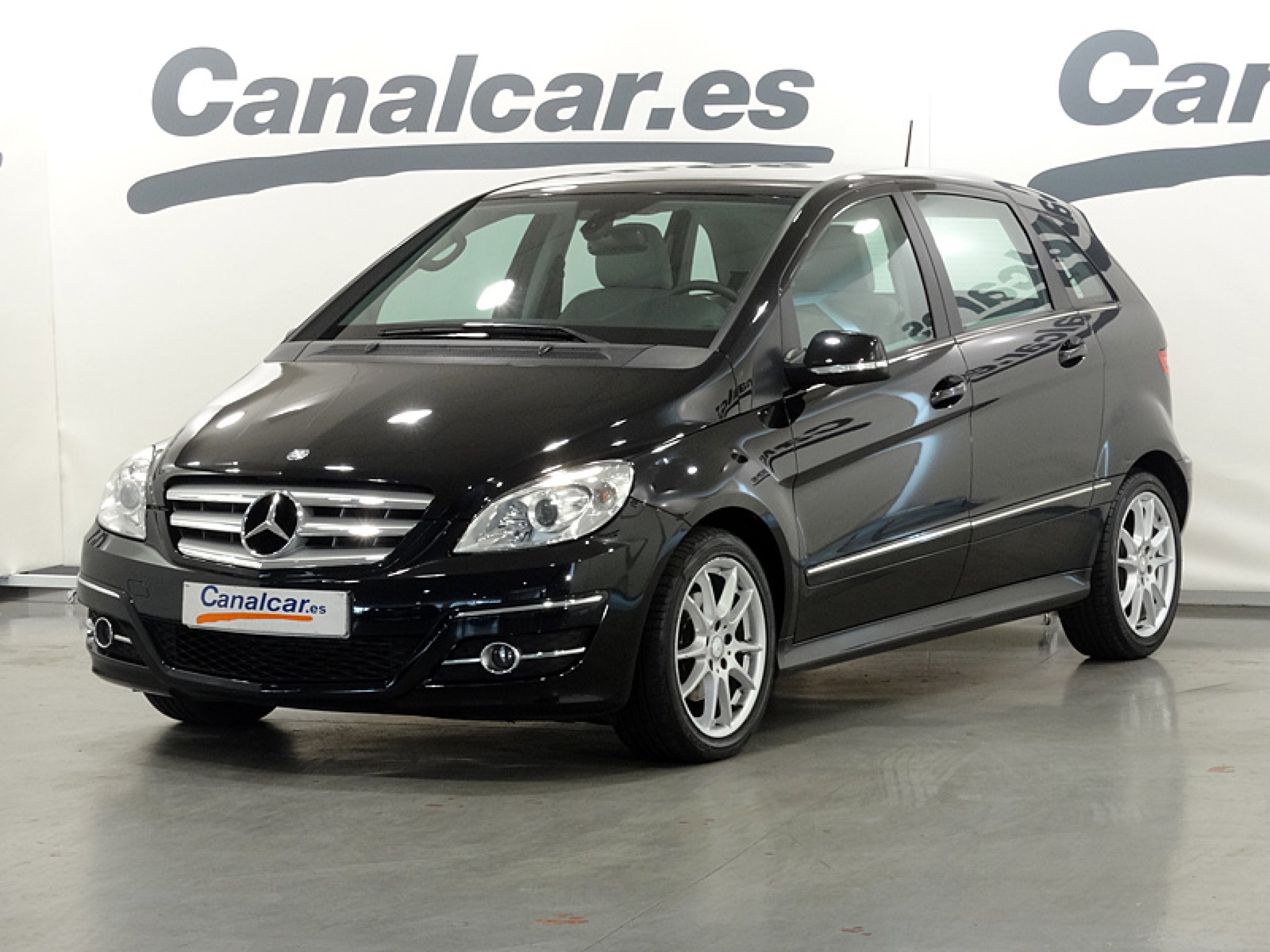 Foto Mercedes-Benz B 180 1