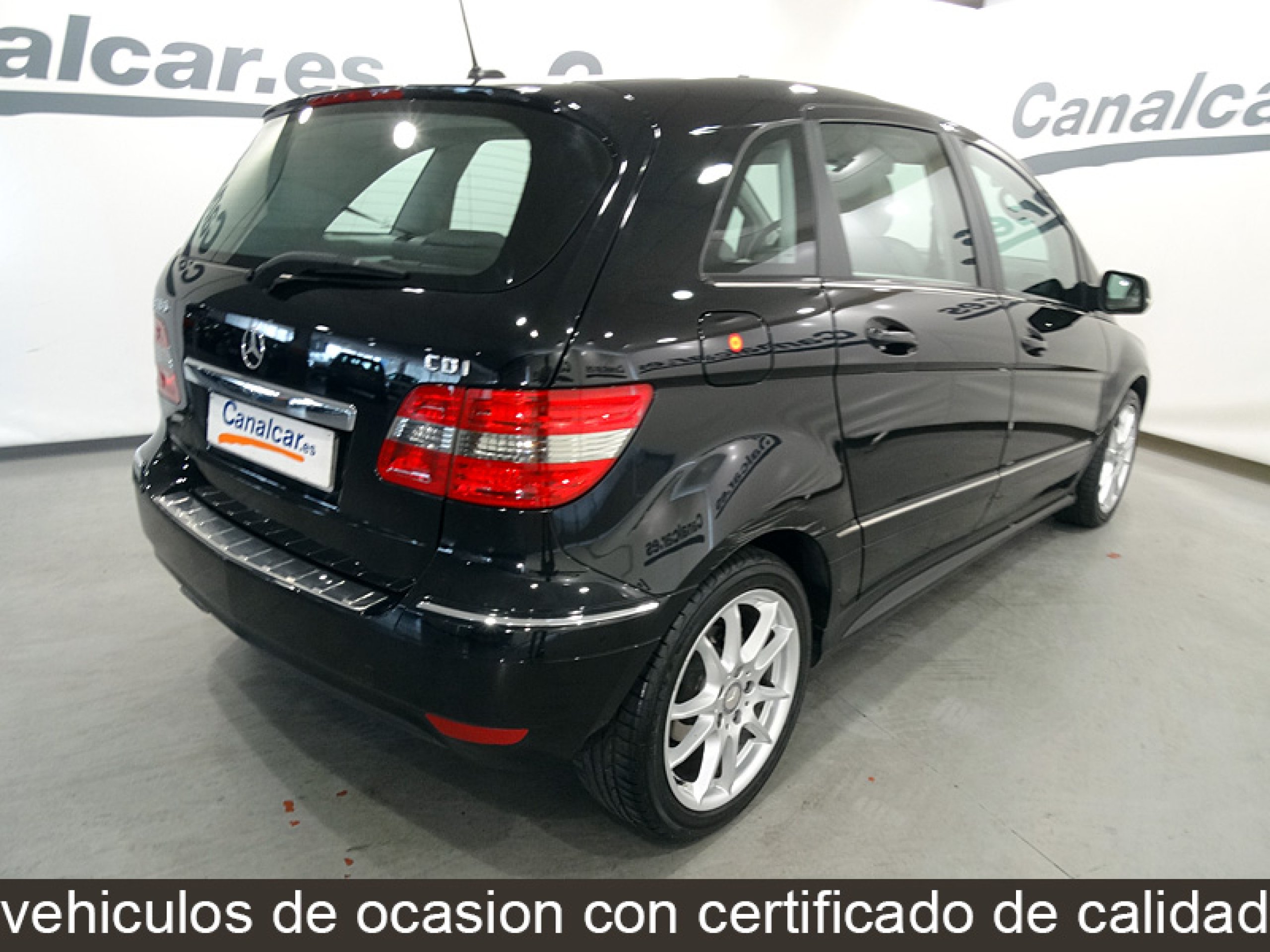 Foto Mercedes-Benz B 180 6