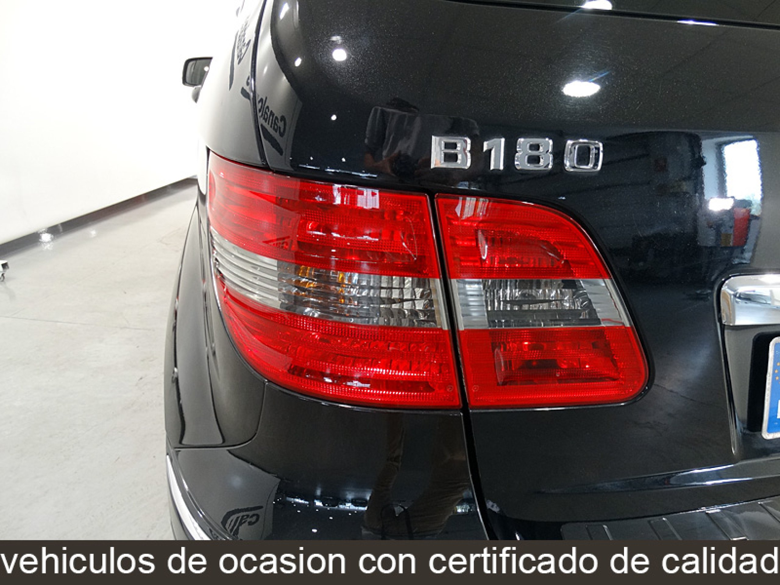 Foto Mercedes-Benz B 180 10
