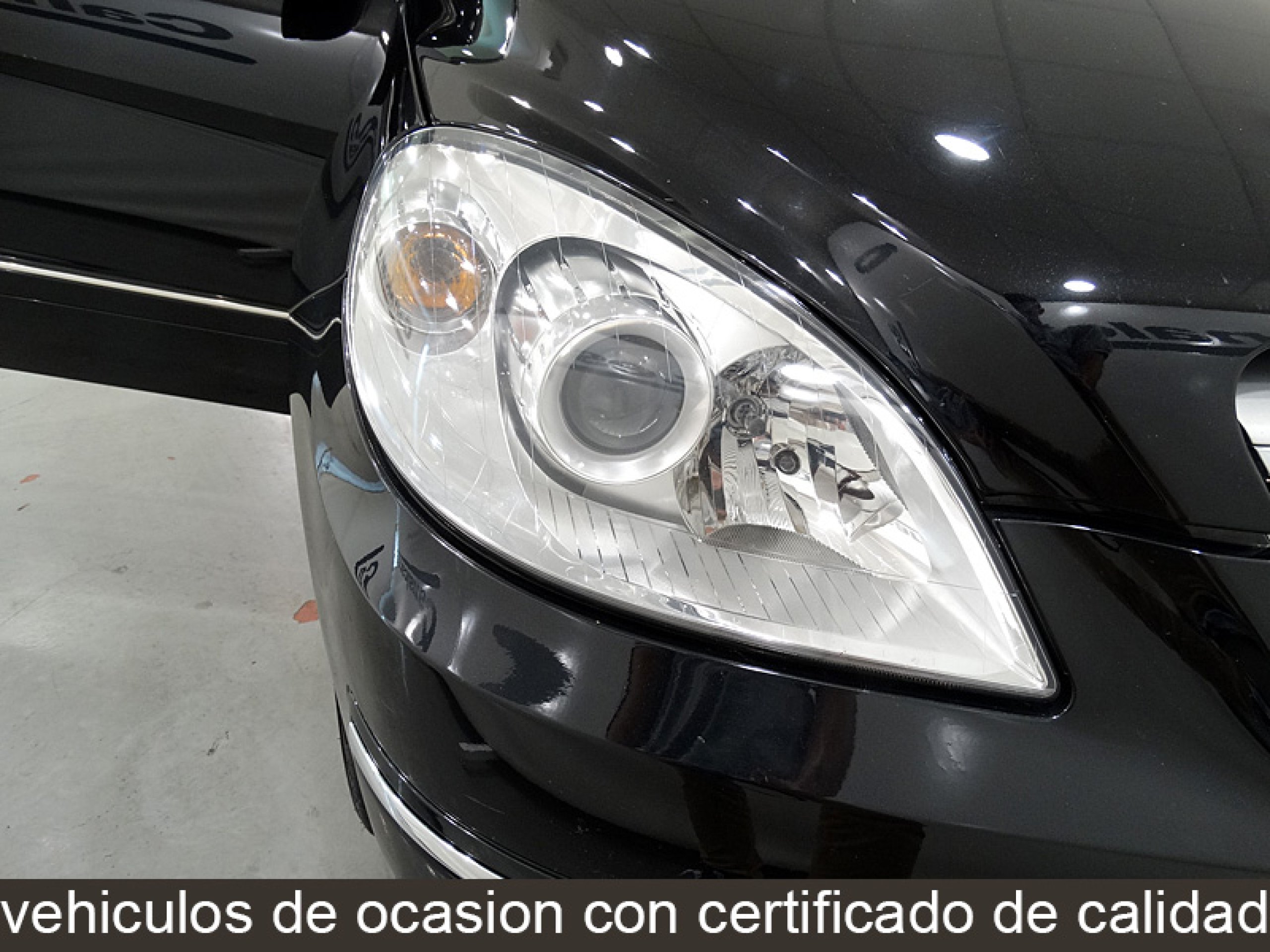 Foto Mercedes-Benz B 180 12