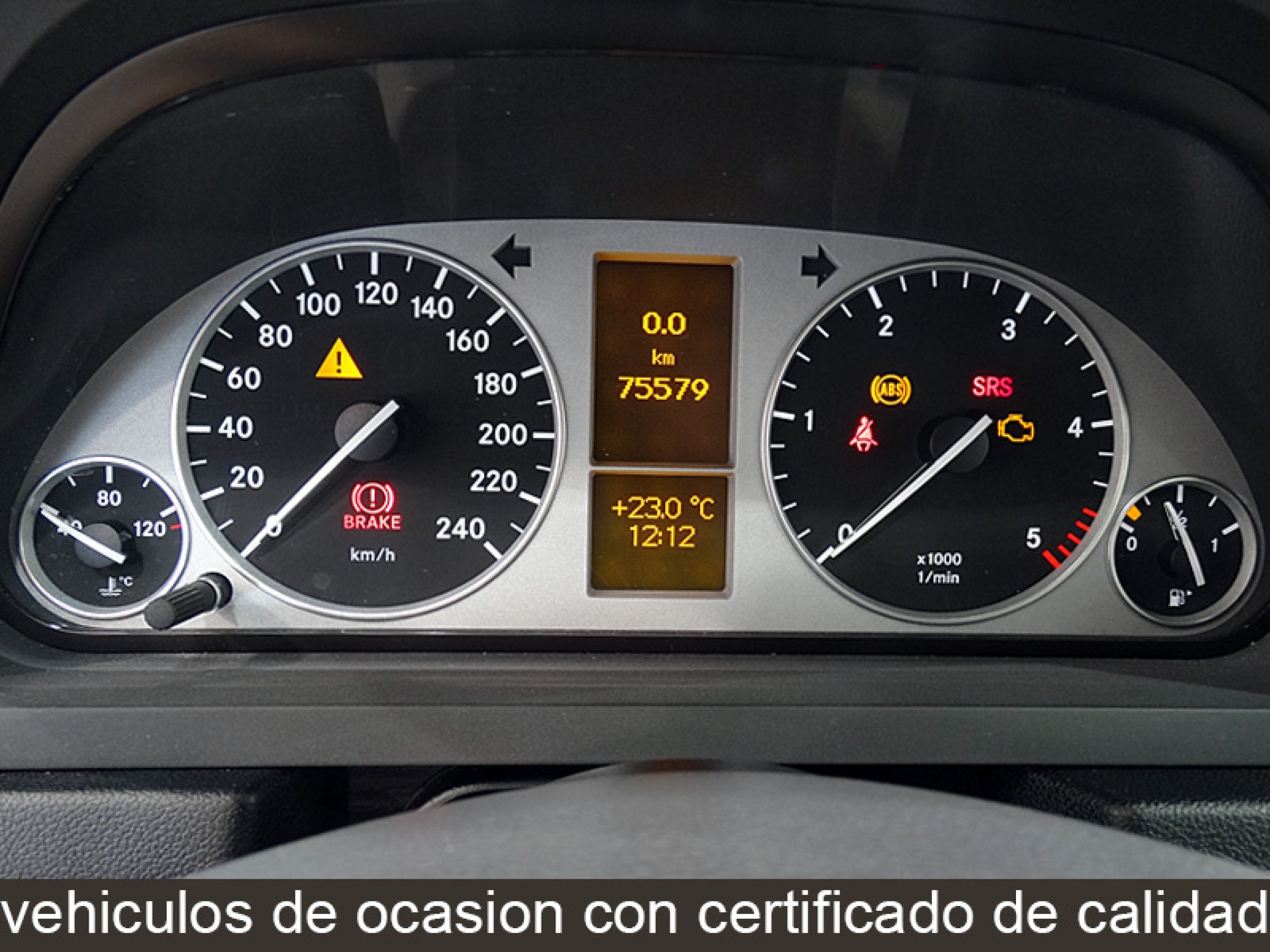 Foto Mercedes-Benz B 180 34