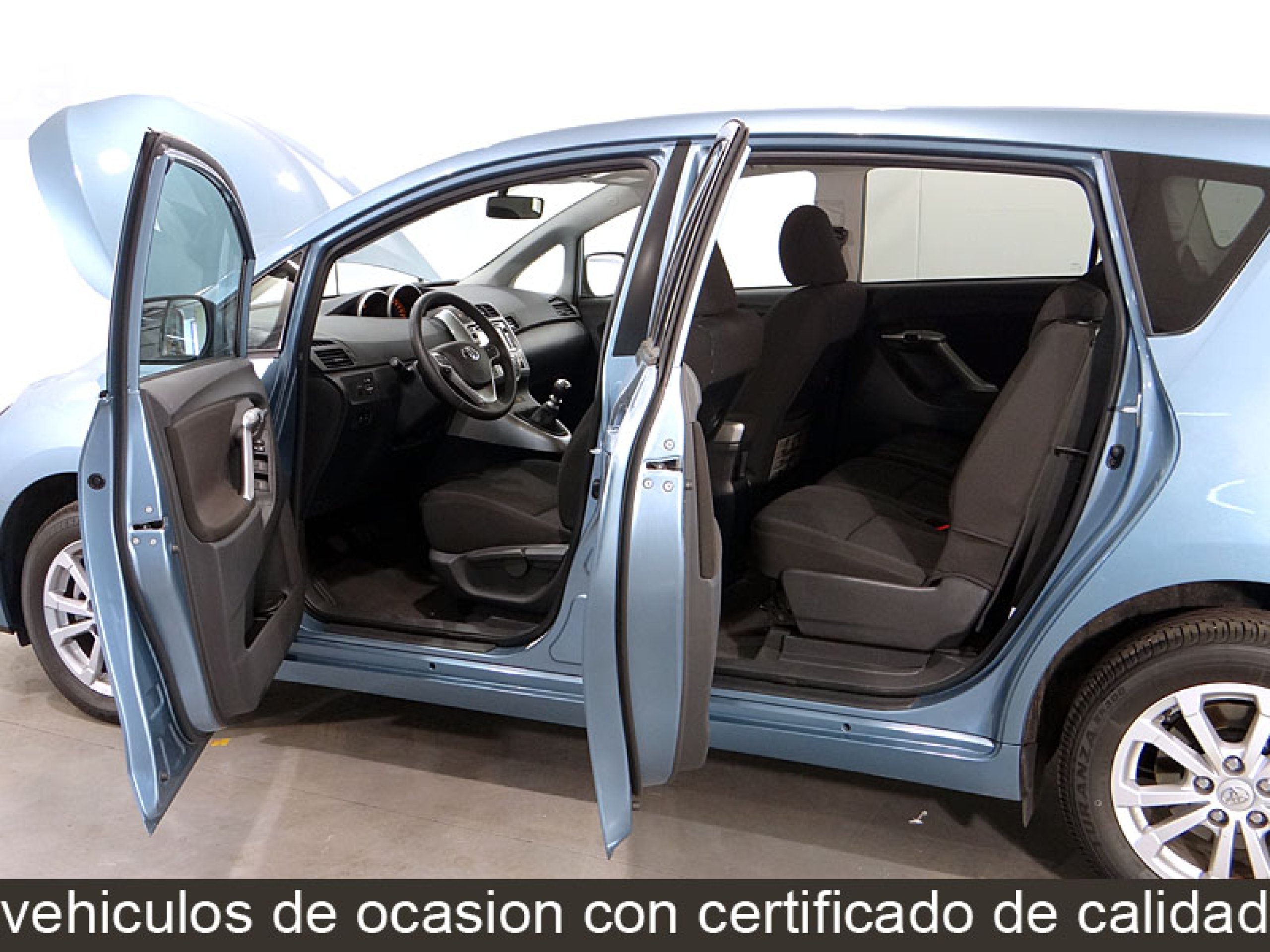 Foto Toyota Verso 19