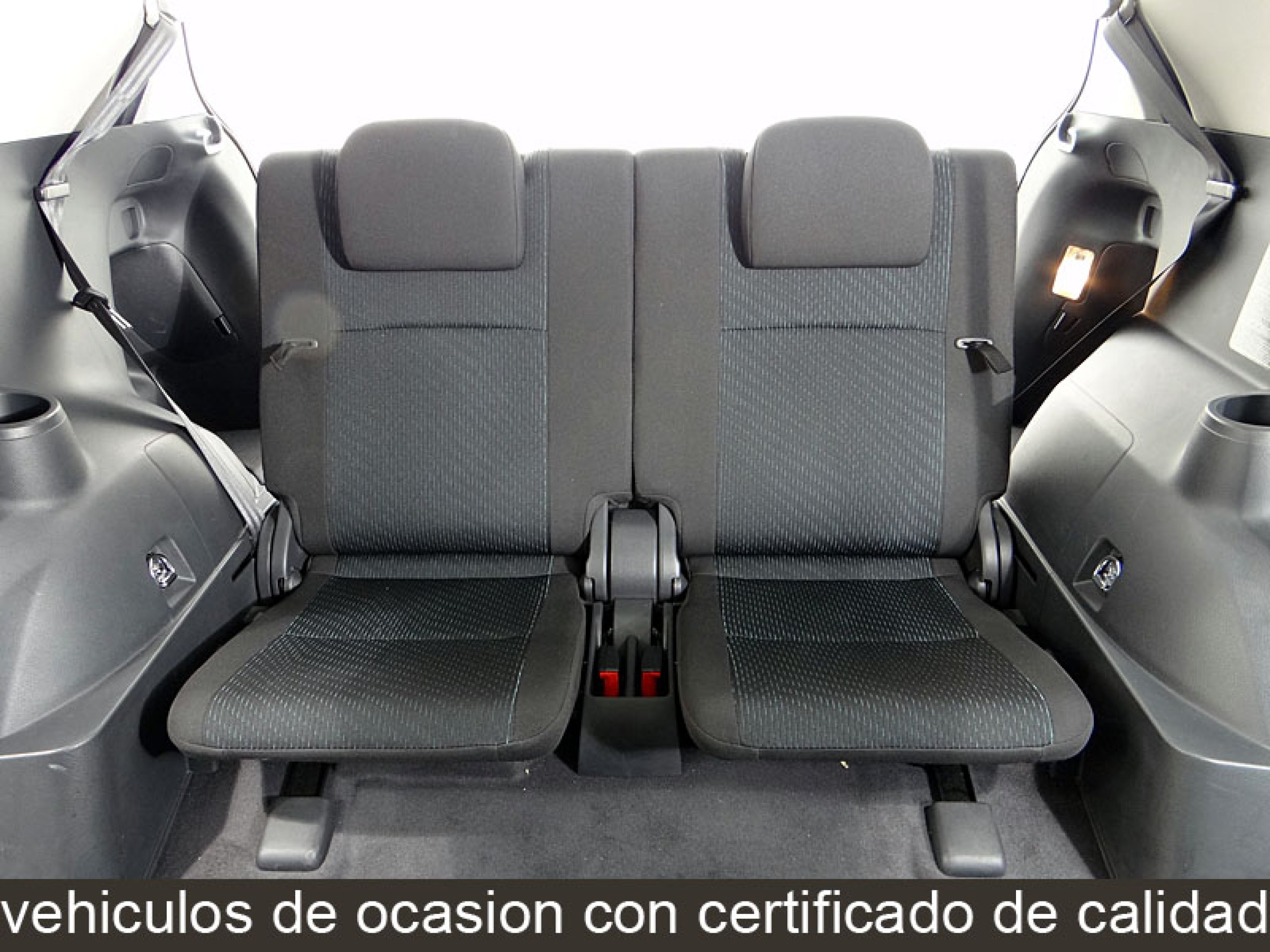 Foto Toyota Verso 24
