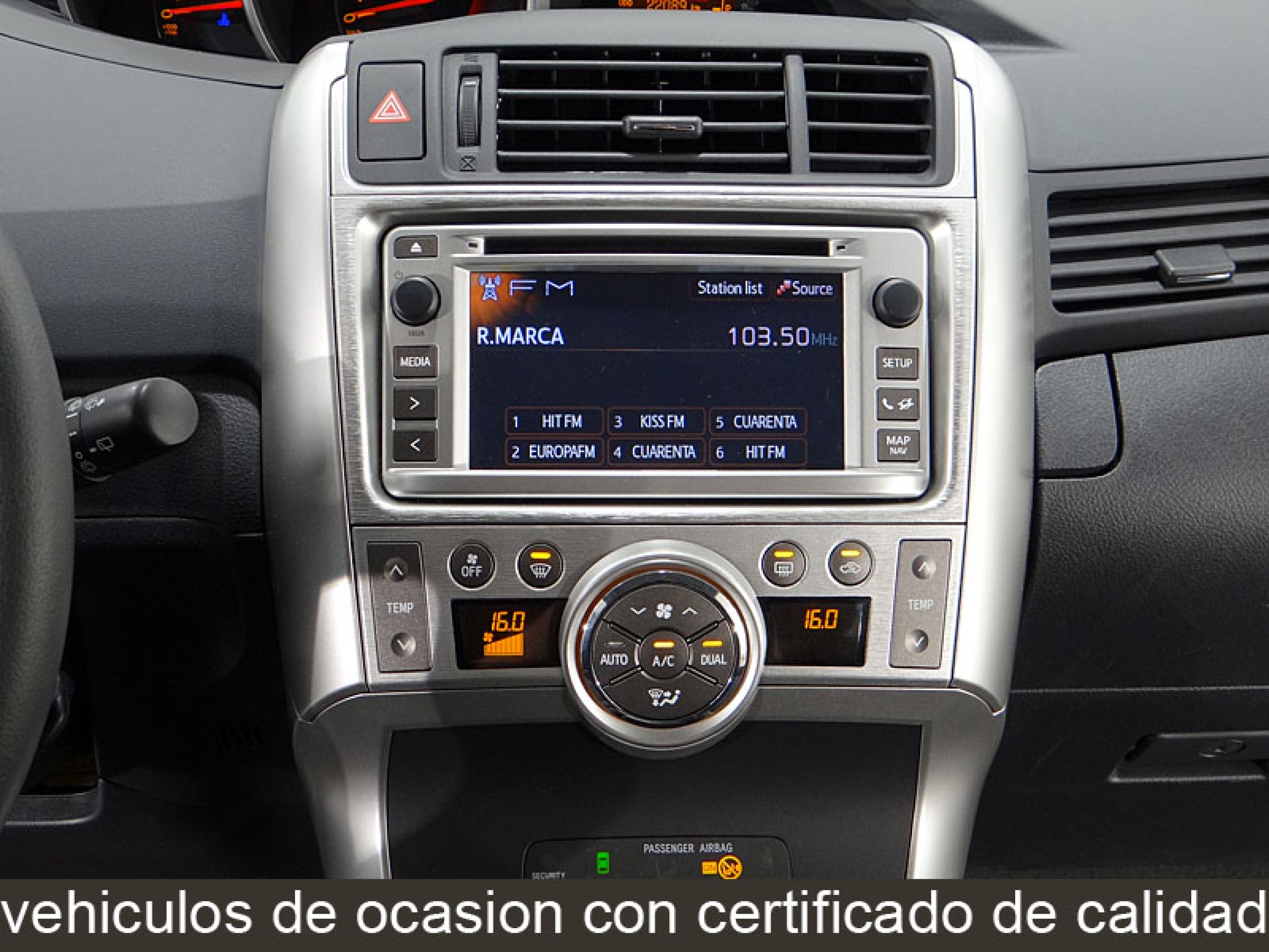 Foto Toyota Verso 27