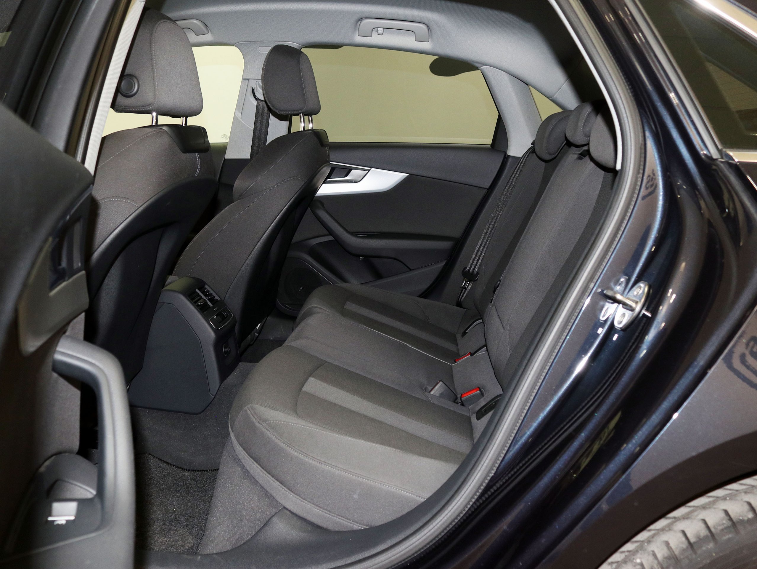 Foto Audi A4 16