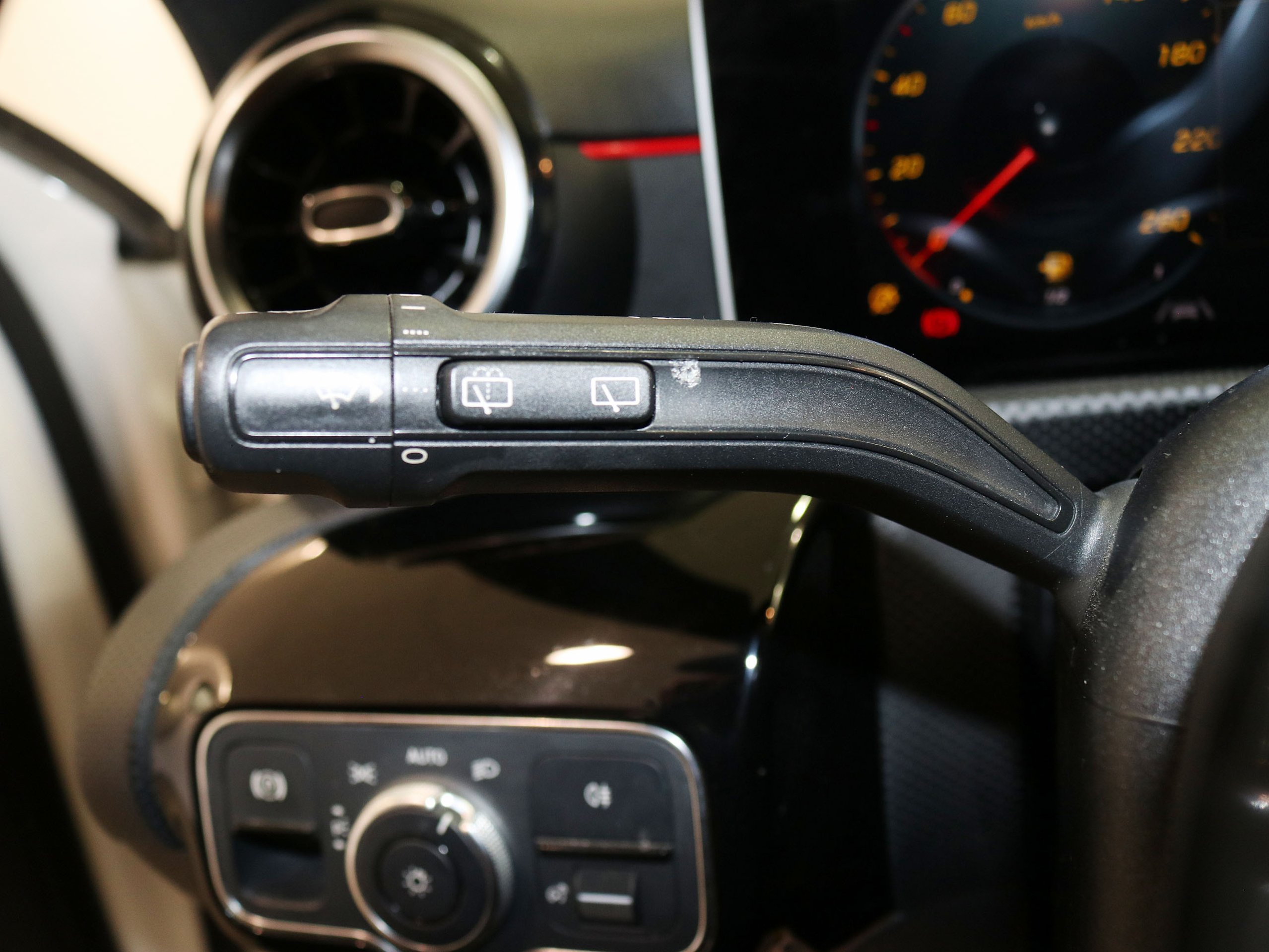 Foto Mercedes-Benz Clase A 37