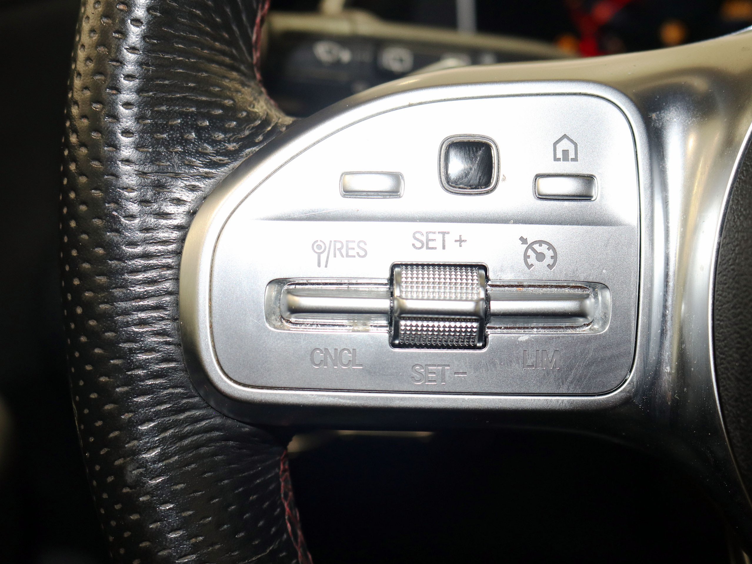 Foto Mercedes-Benz Clase A 40