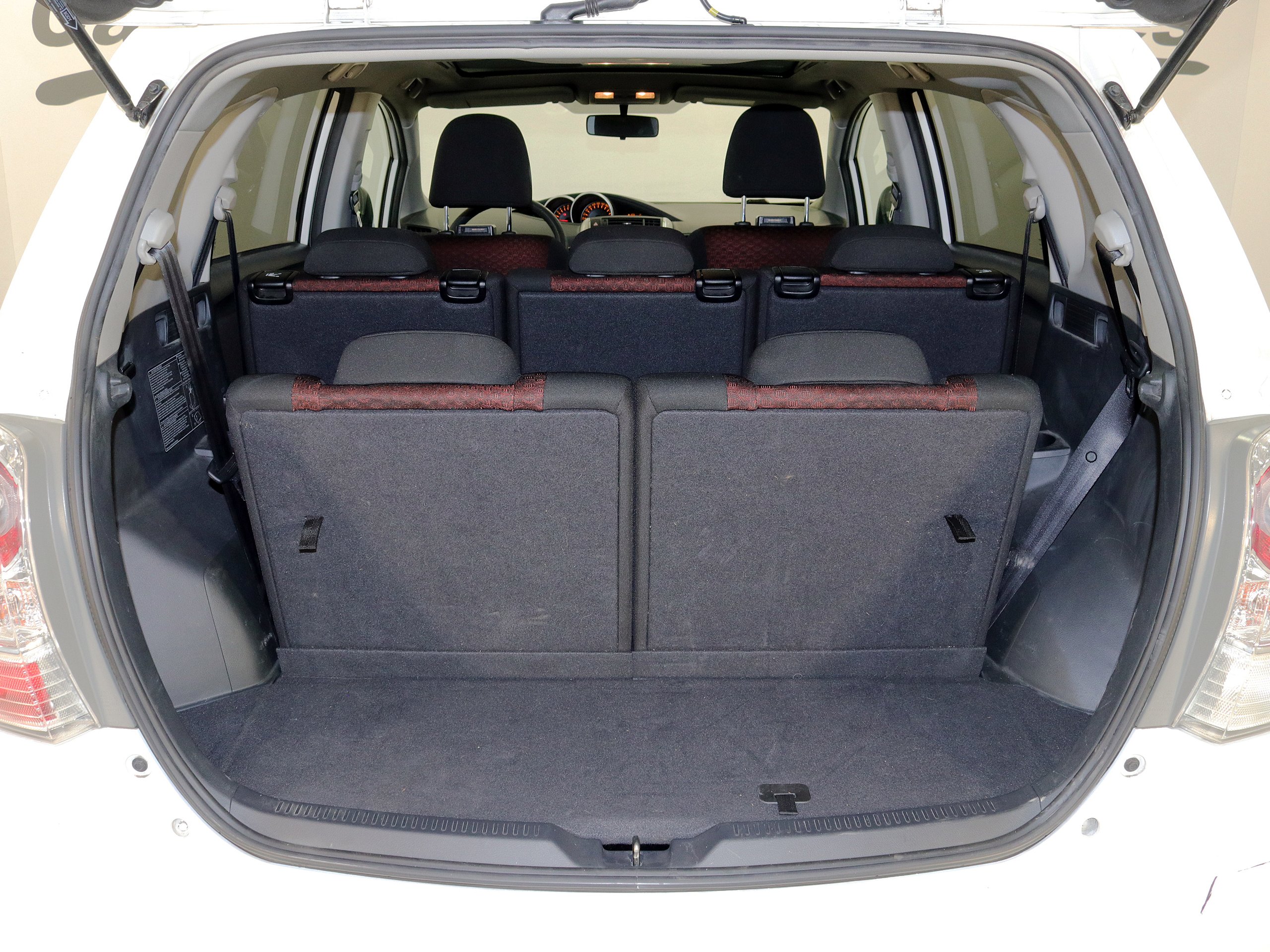 Foto Toyota Verso 10