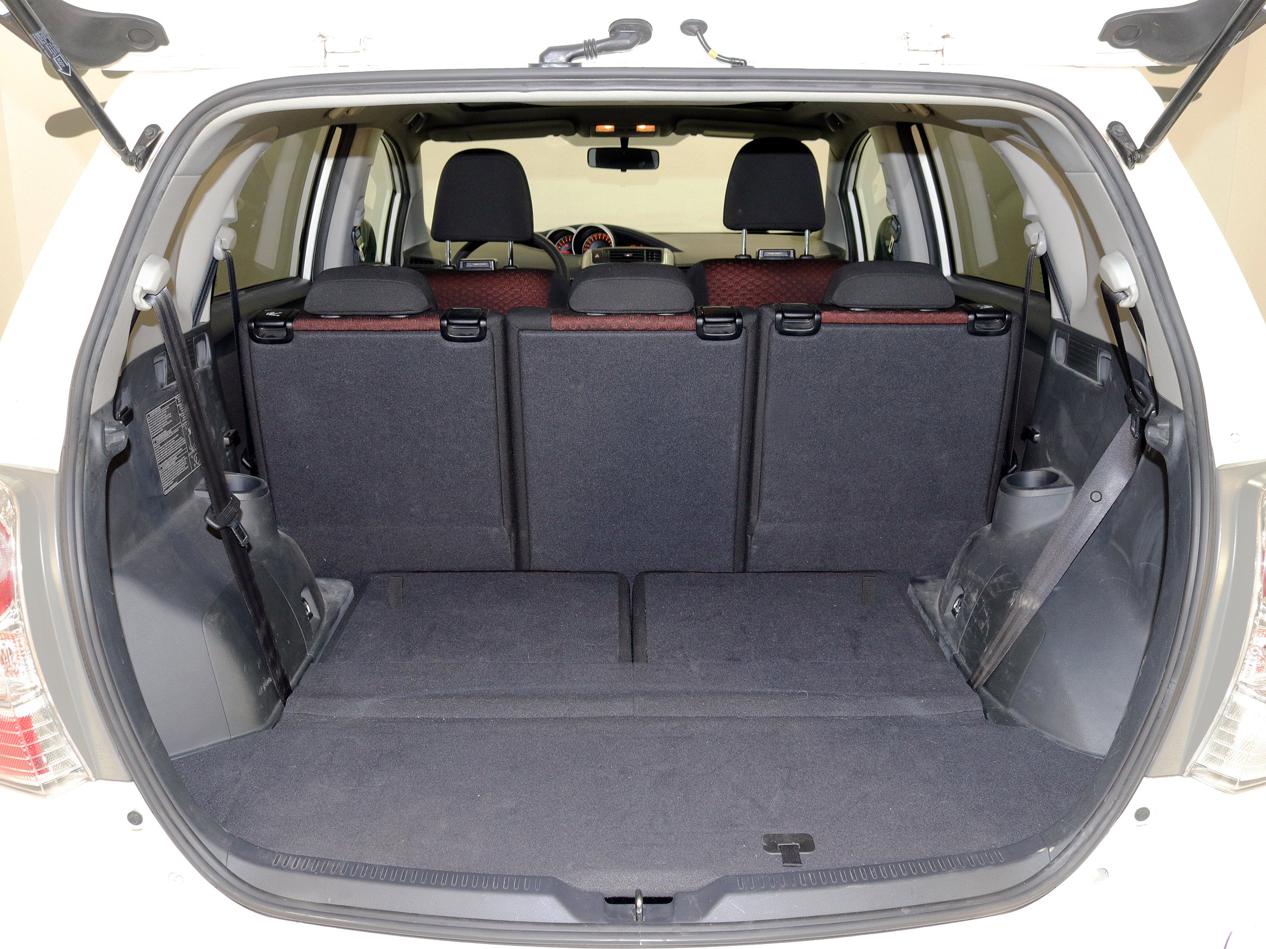 Foto Toyota Verso 11