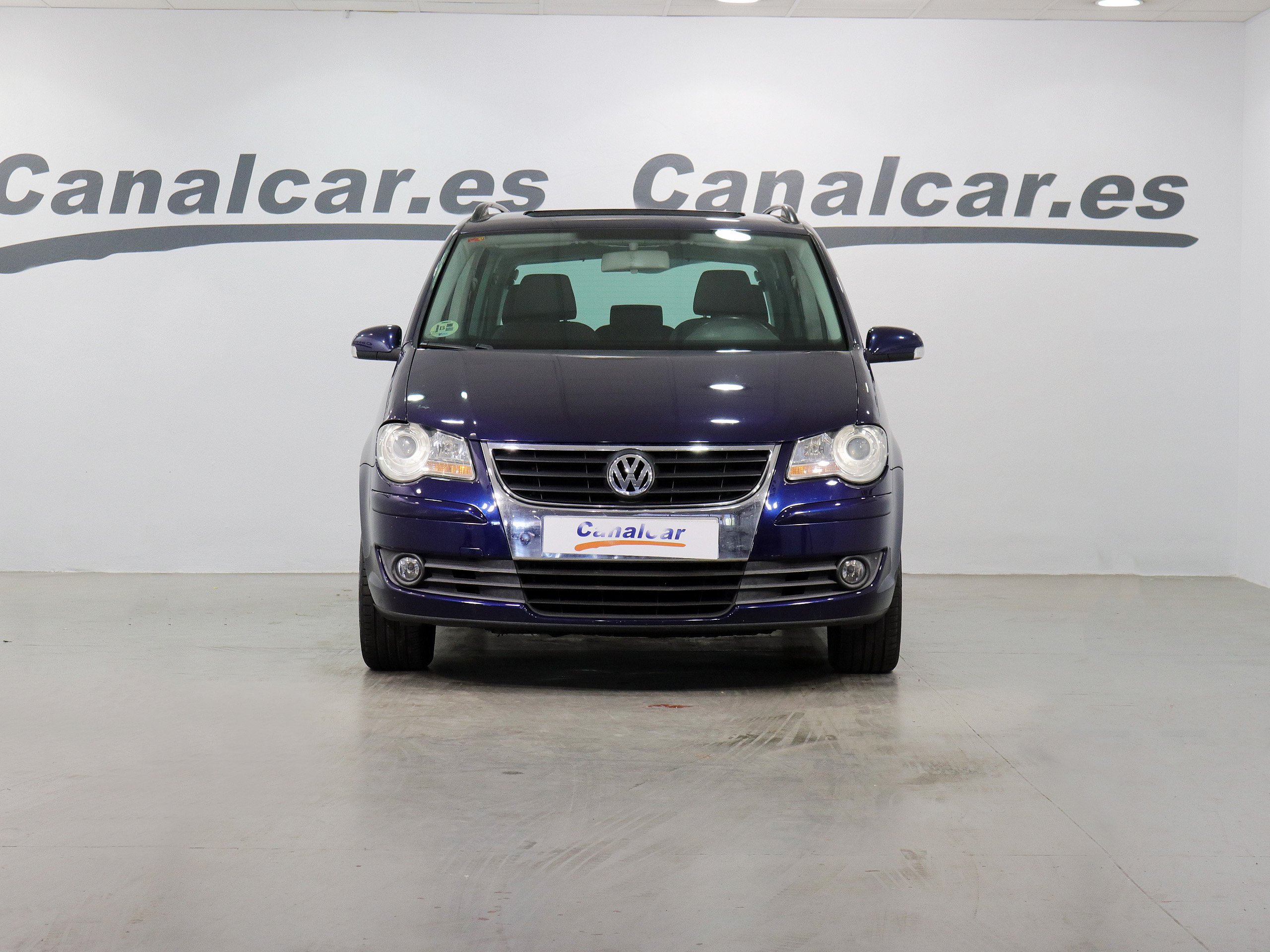 Foto Volkswagen Touran 4 Foto Volkswagen Touran 4