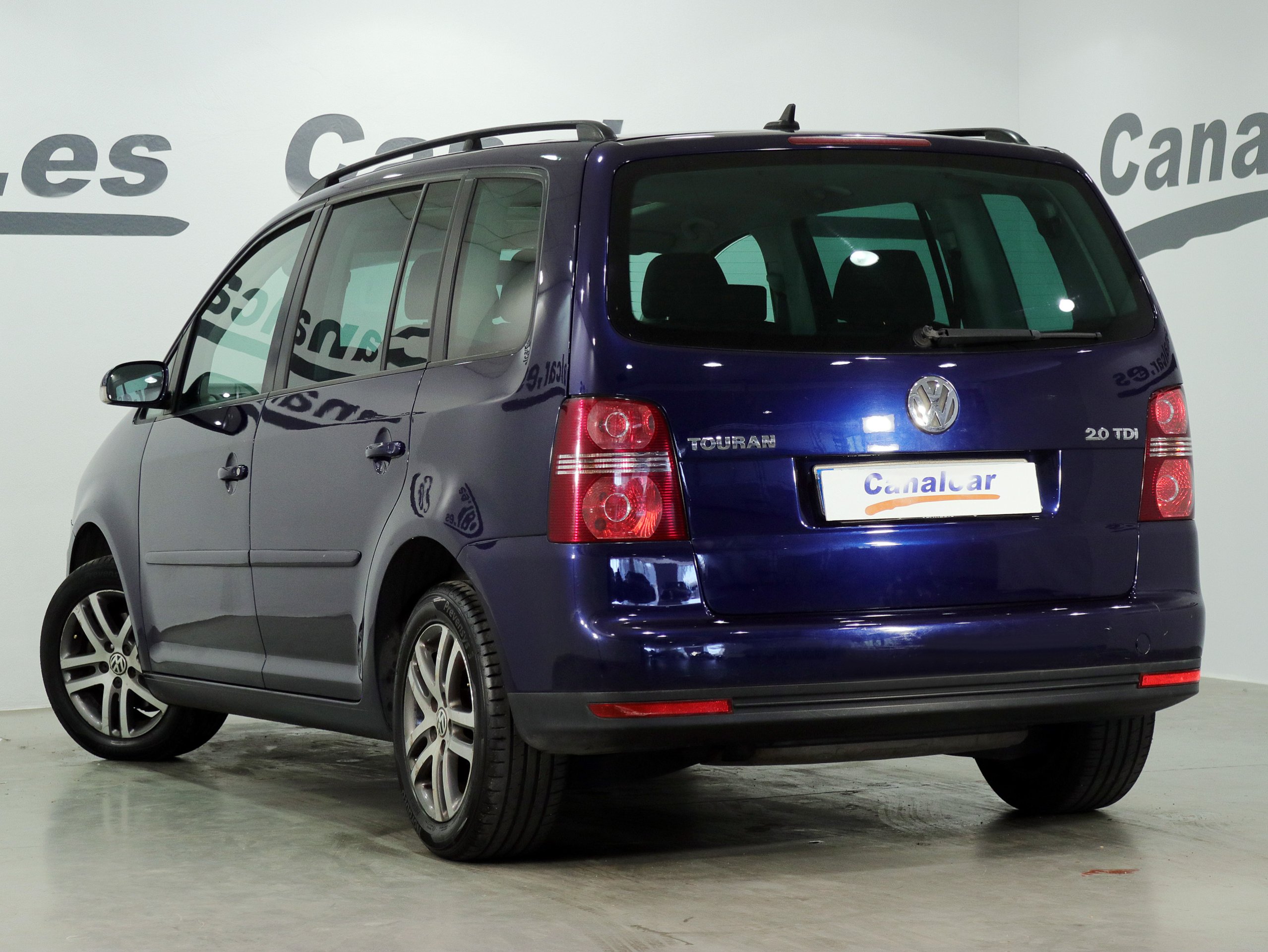 Foto Volkswagen Touran 8 Foto Volkswagen Touran 8