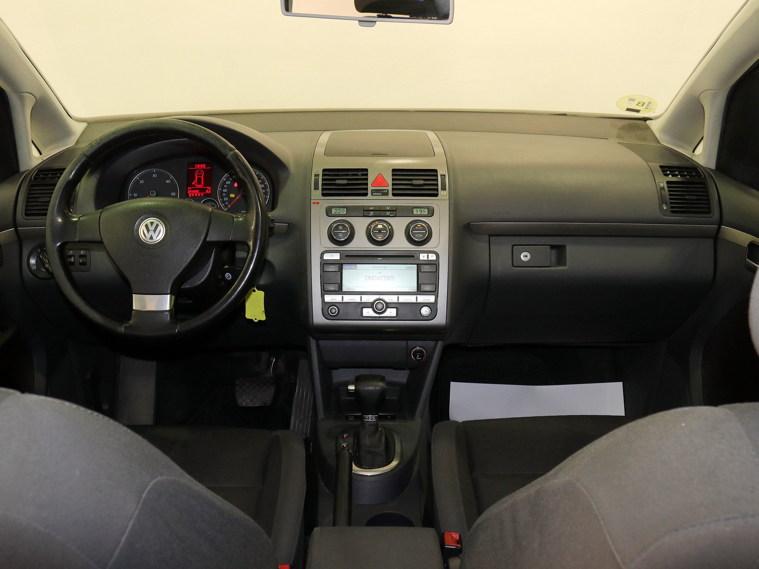 Foto Volkswagen Touran 22 Foto Volkswagen Touran 22