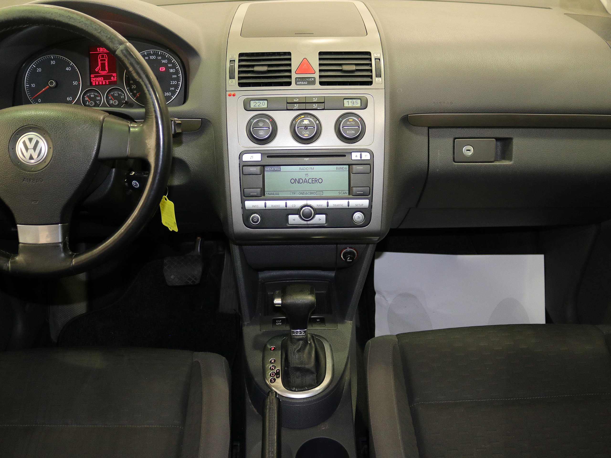 Foto Volkswagen Touran 24 Foto Volkswagen Touran 24