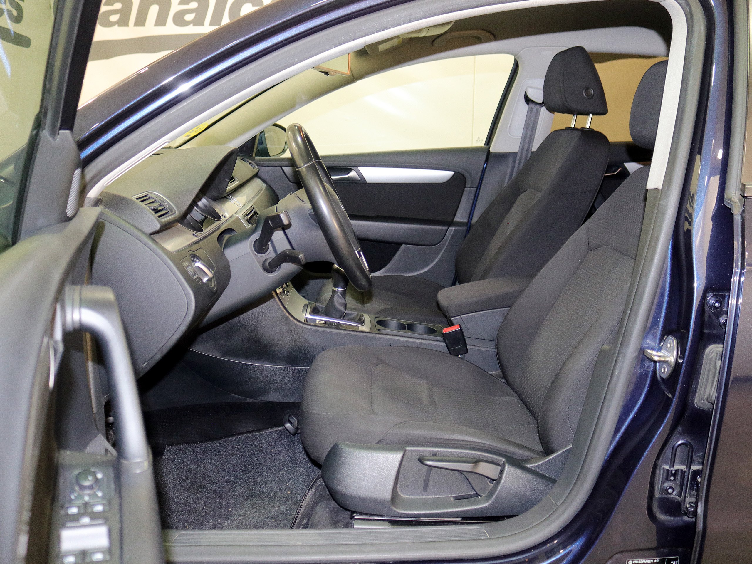 Foto Volkswagen Passat 14