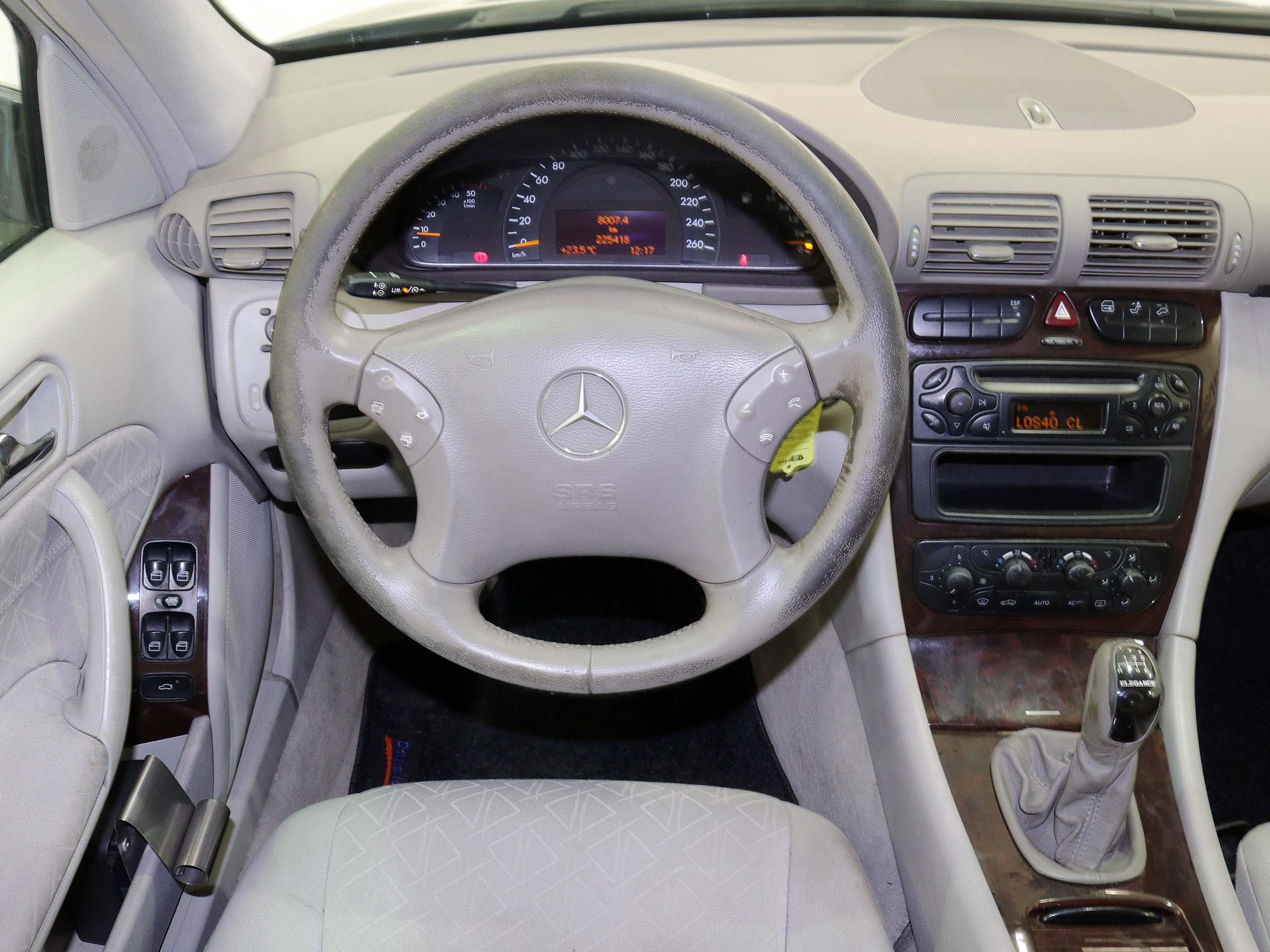 Foto Mercedes-Benz C 270 17