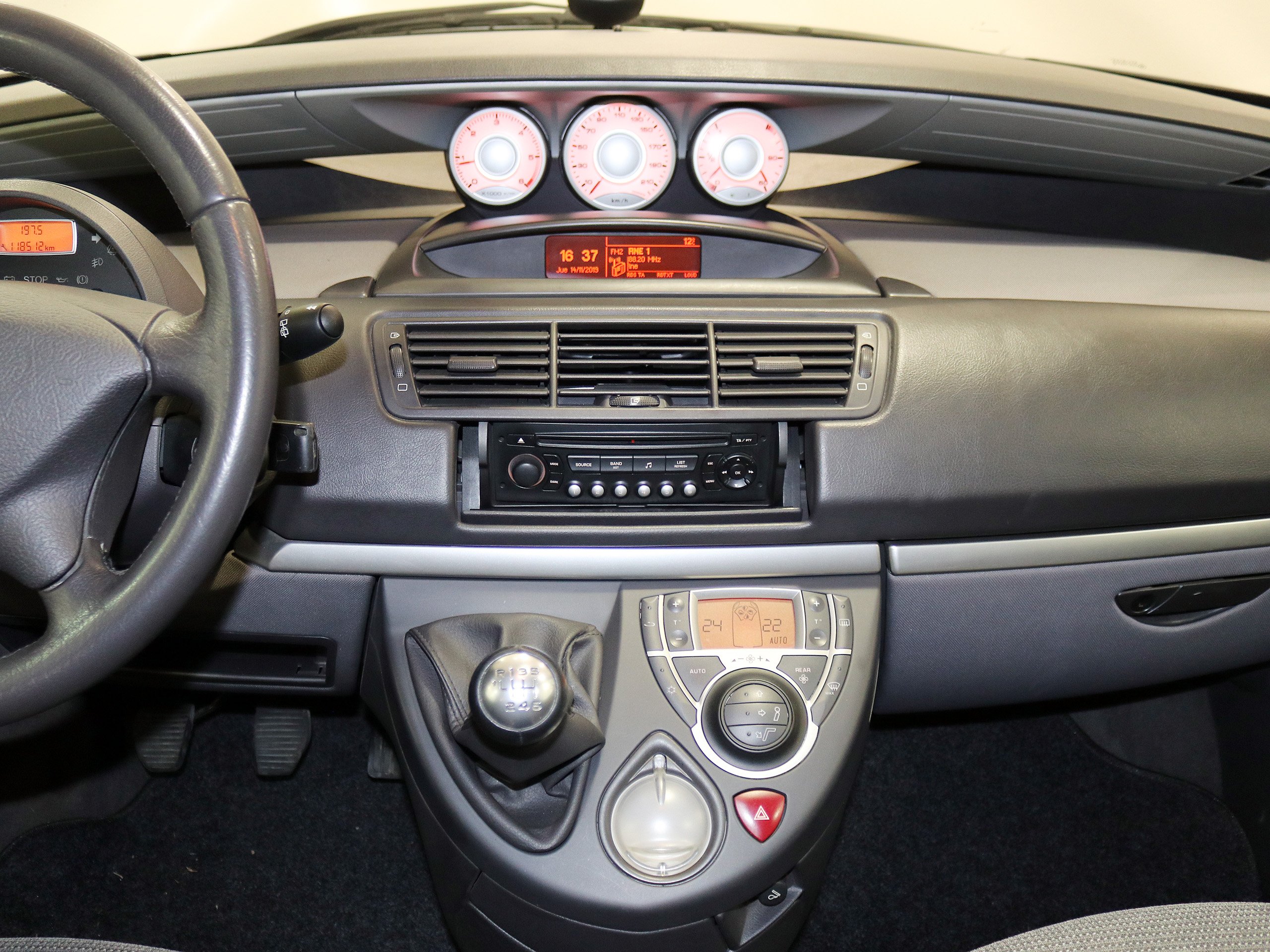 Foto Peugeot 807 18