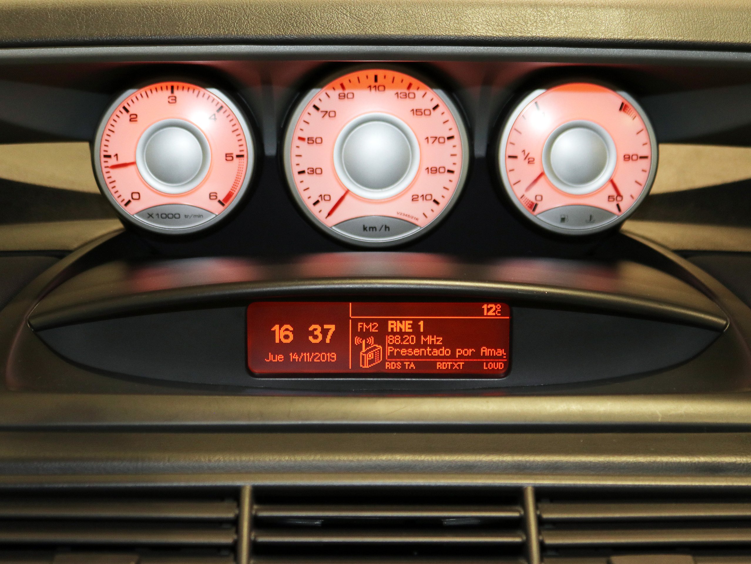 Foto Peugeot 807 19
