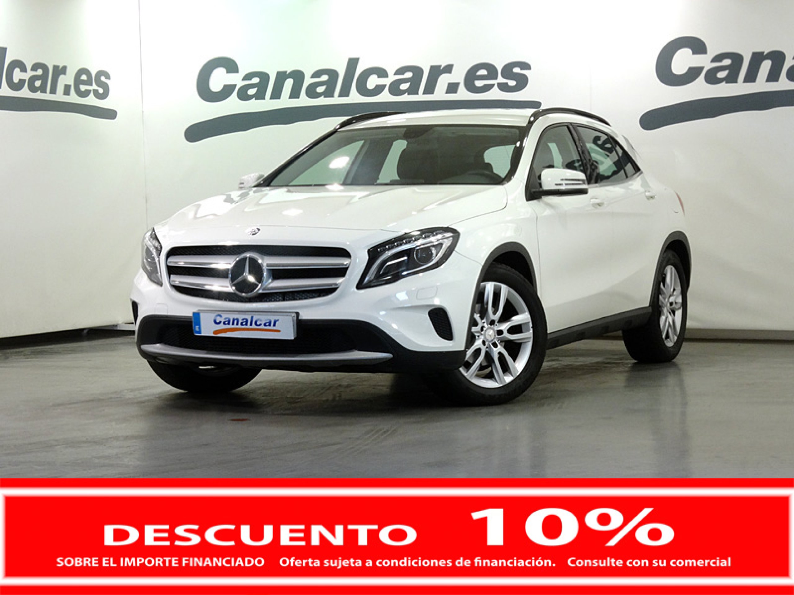 Foto Mercedes-Benz GLA 200 1