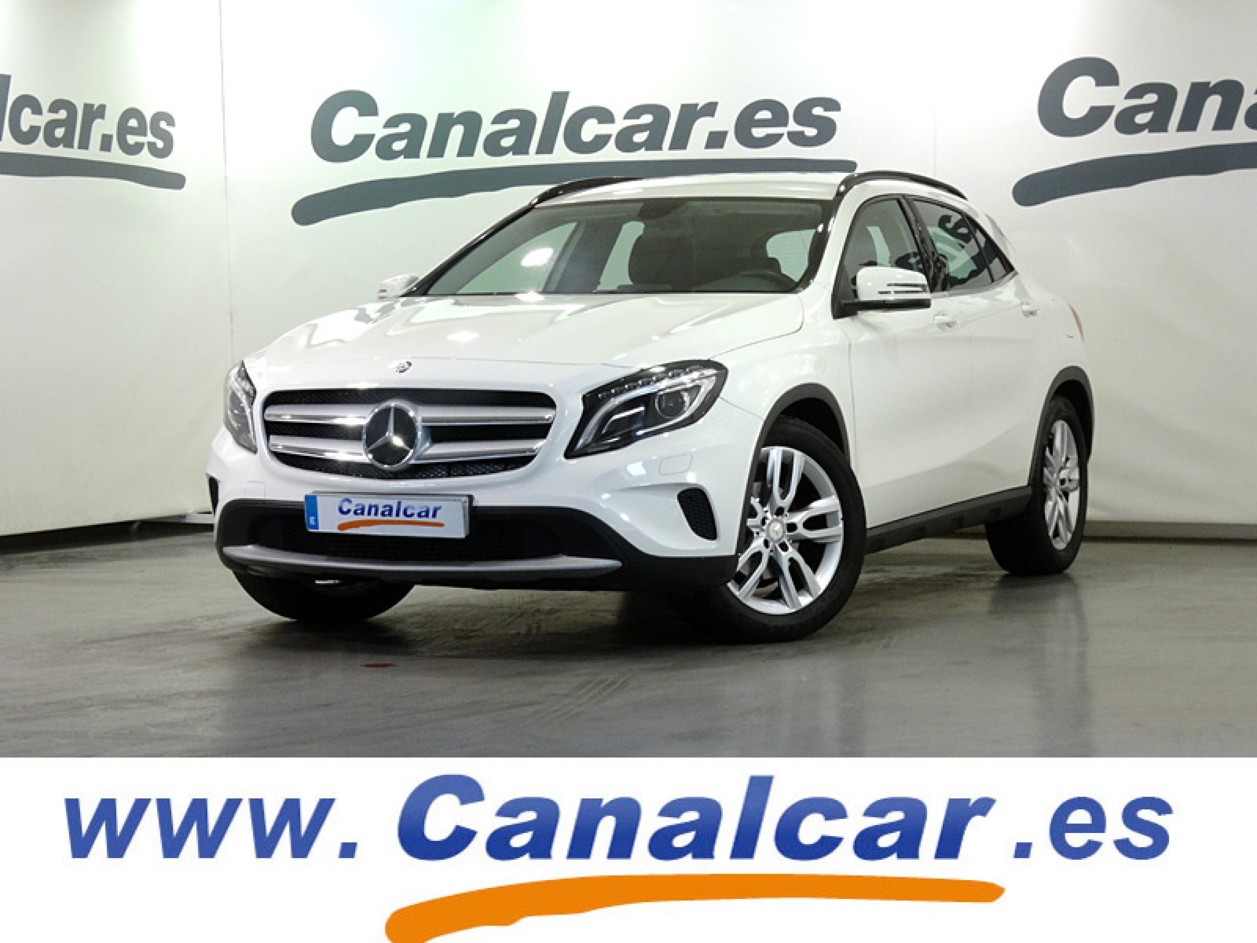 Foto Mercedes-Benz GLA 200 2