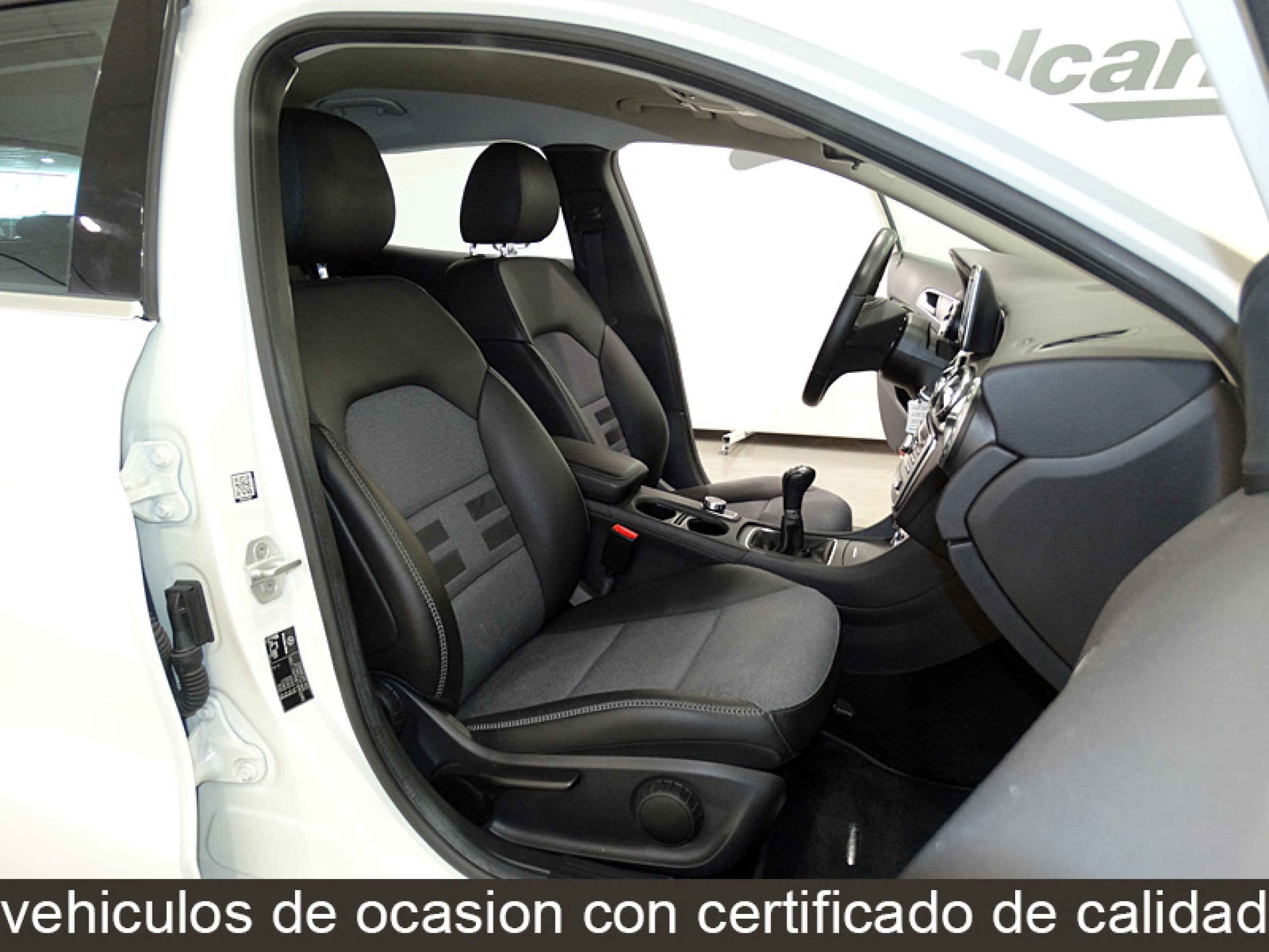 Foto Mercedes-Benz GLA 200 19
