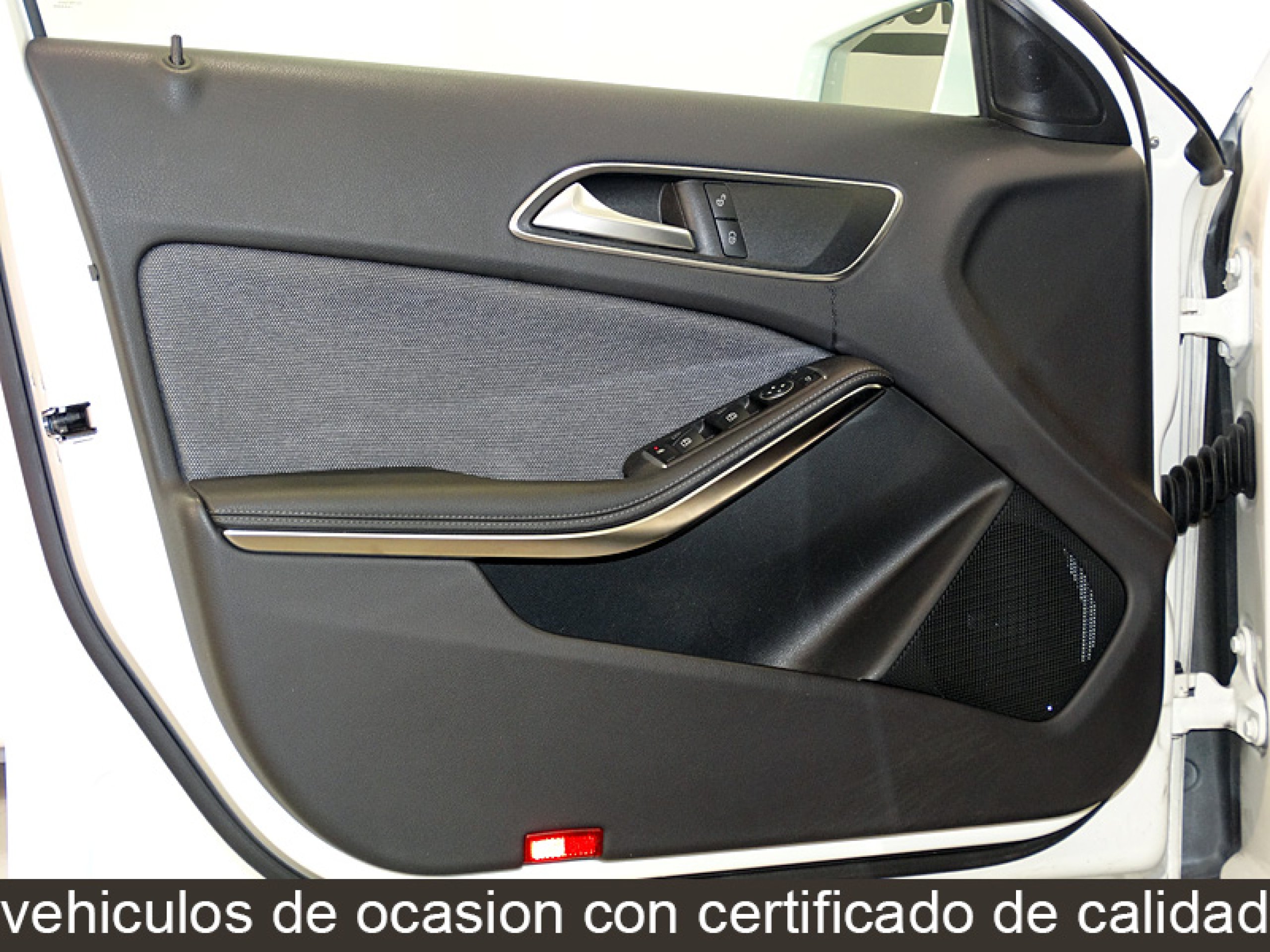 Foto Mercedes-Benz GLA 200 20