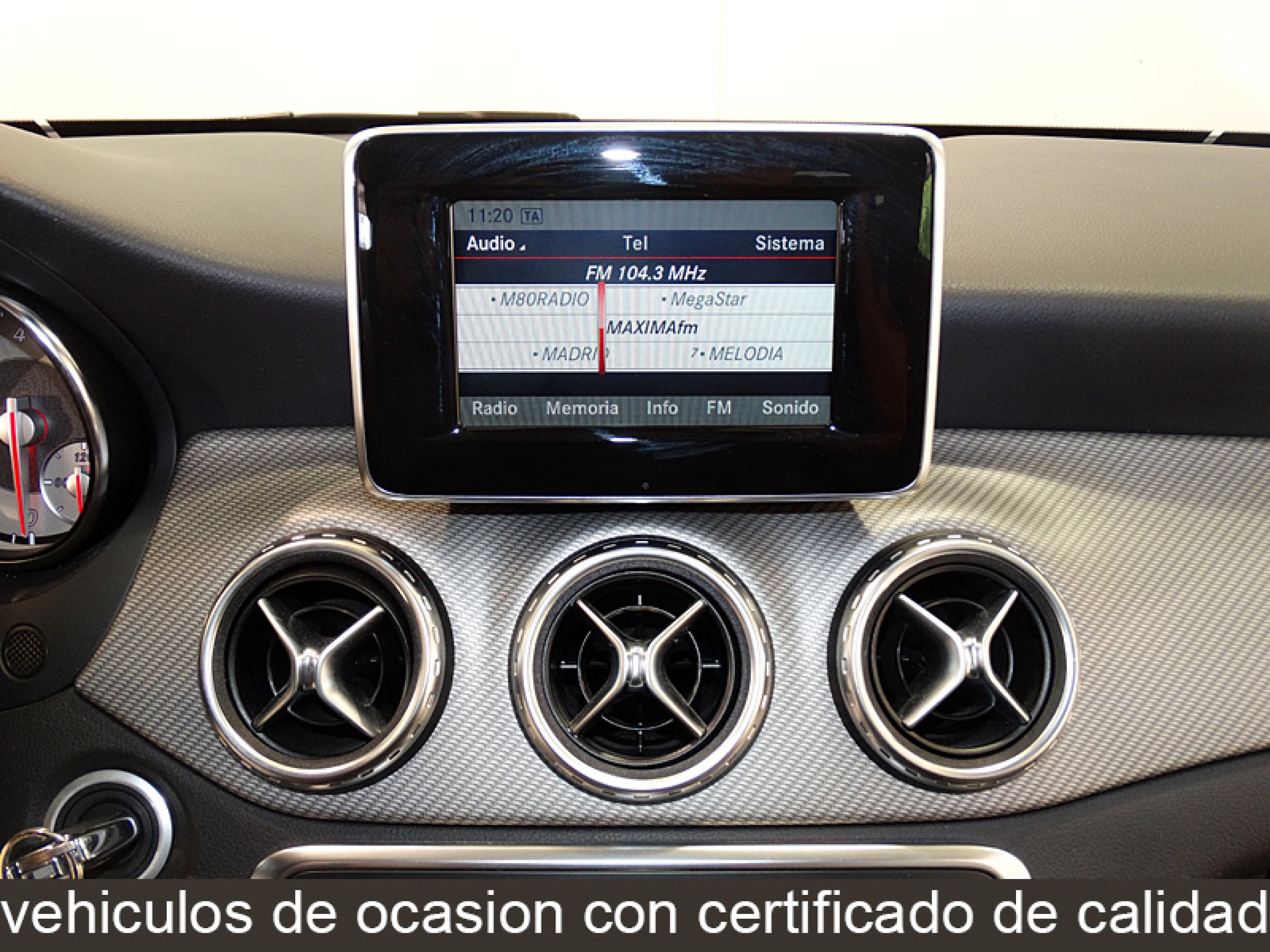 Foto Mercedes-Benz GLA 200 21
