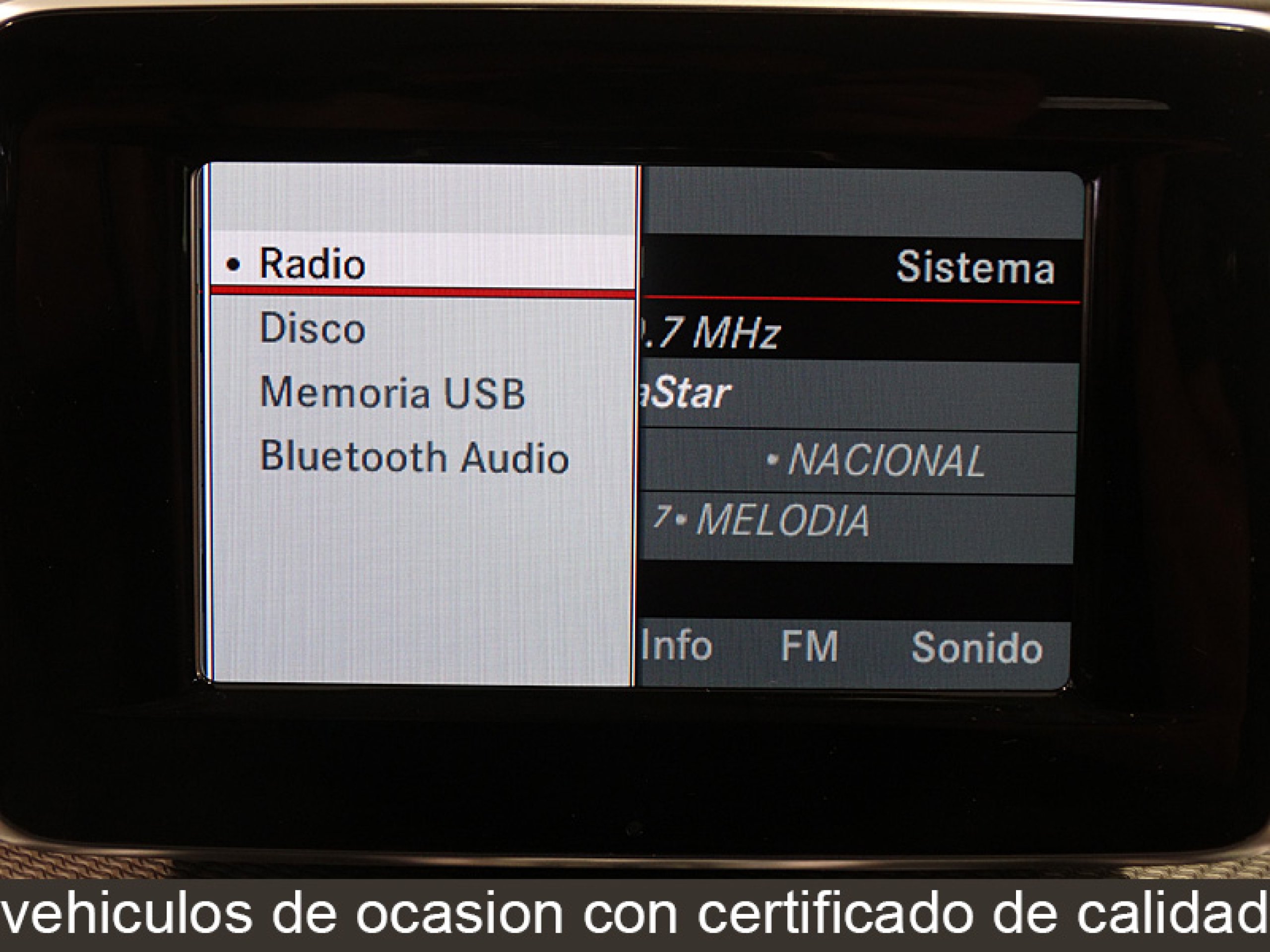 Foto Mercedes-Benz GLA 200 23