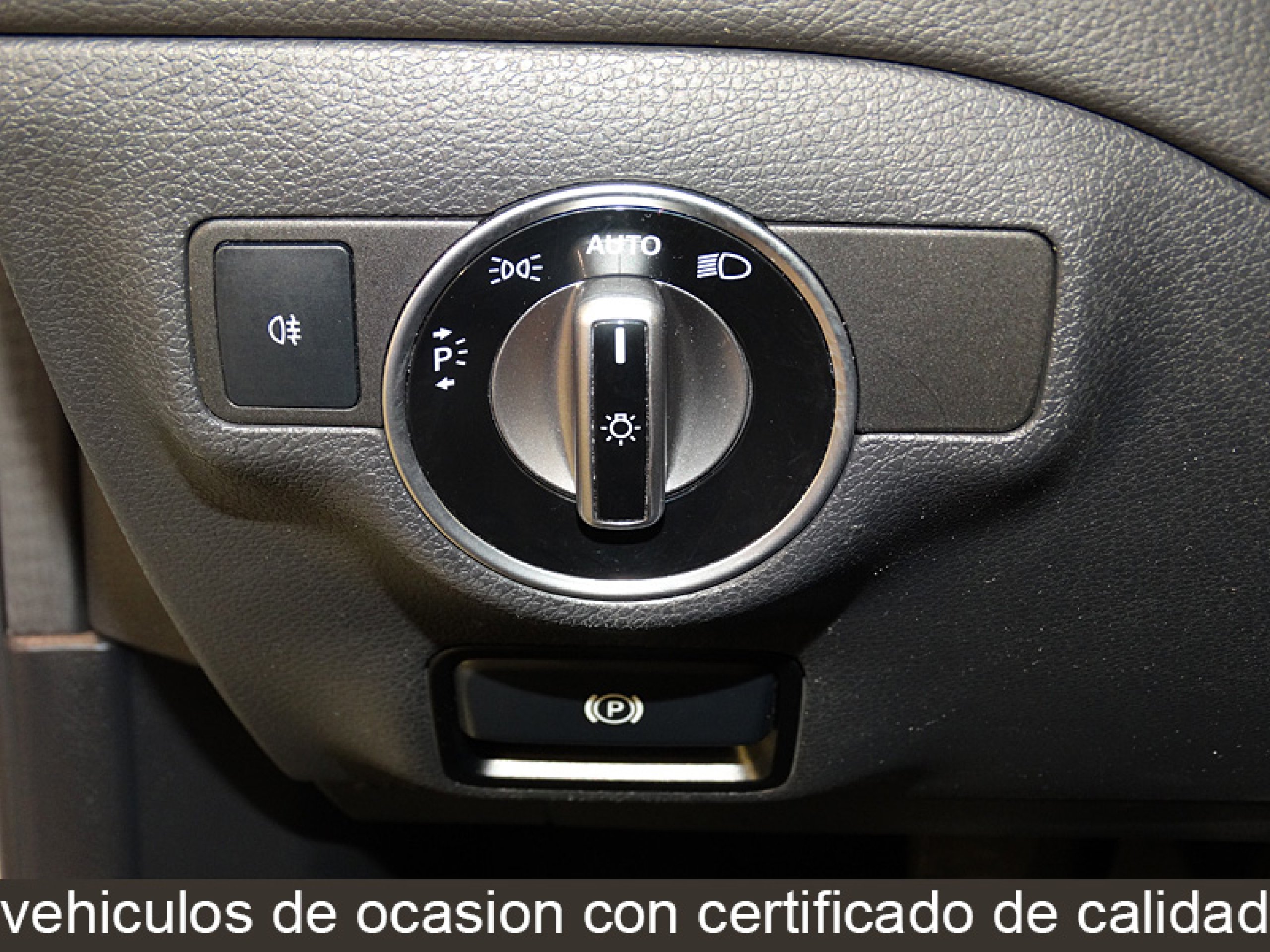 Foto Mercedes-Benz GLA 200 28