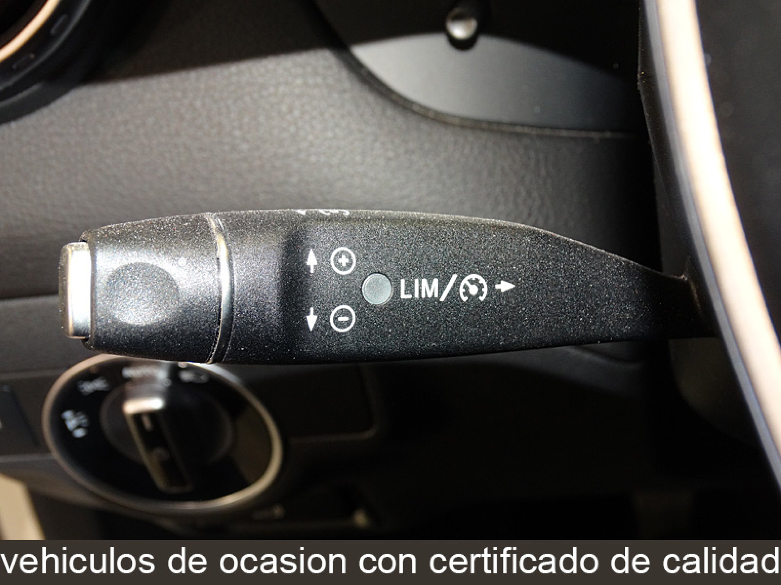 Foto Mercedes-Benz GLA 200 29