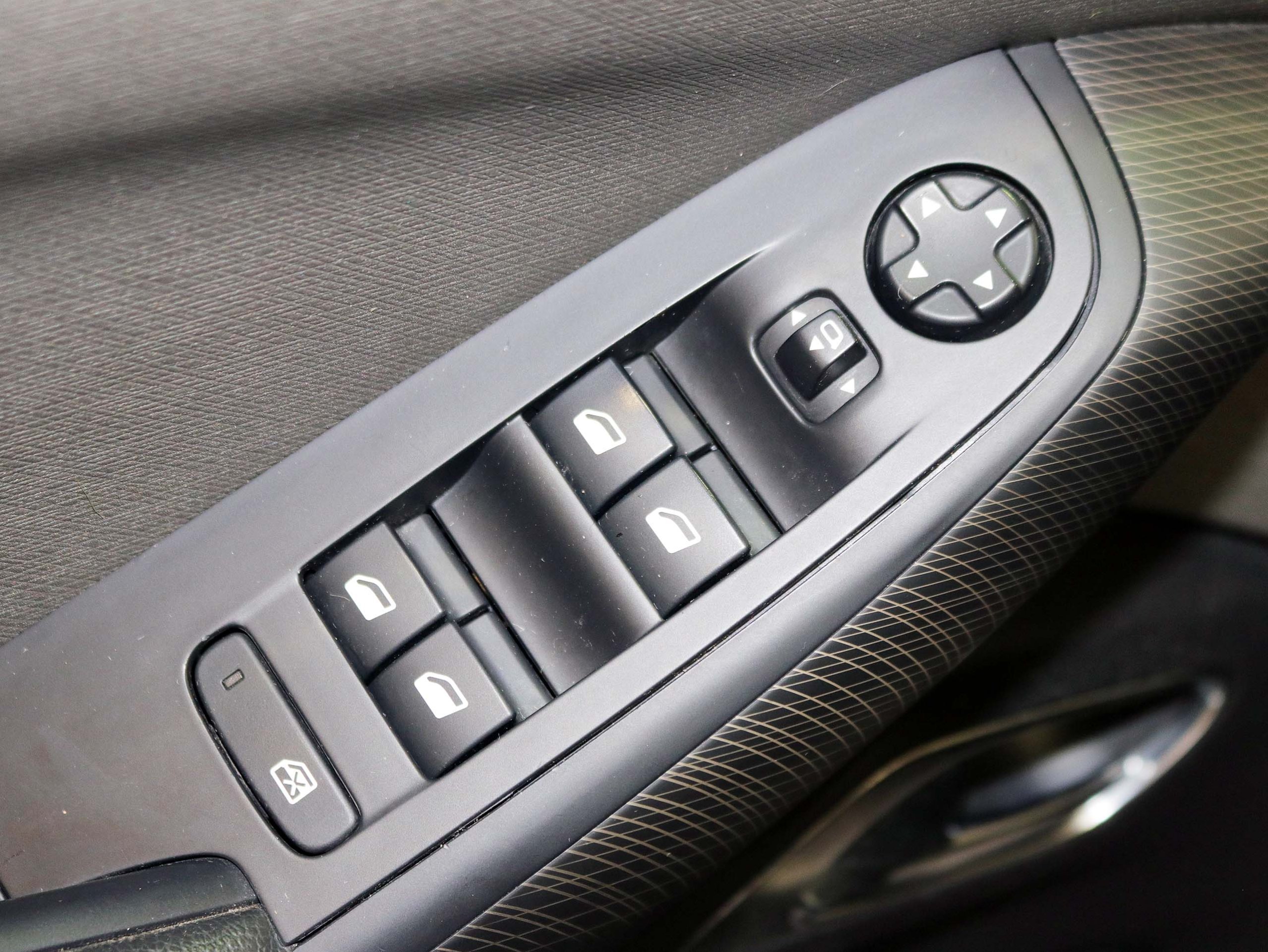 Foto Citroen Grand C4 Picasso 26