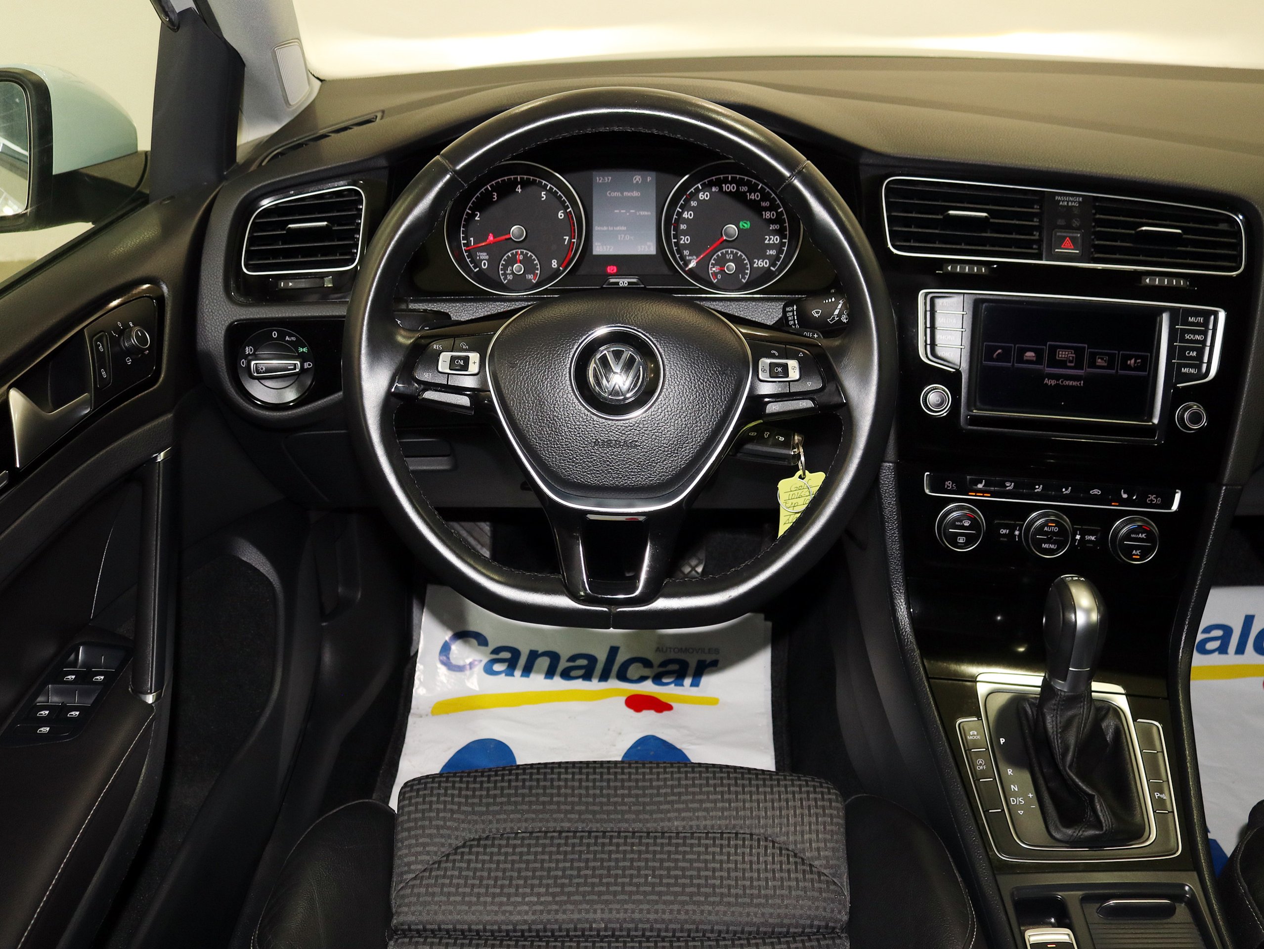 Foto Volkswagen Golf 25