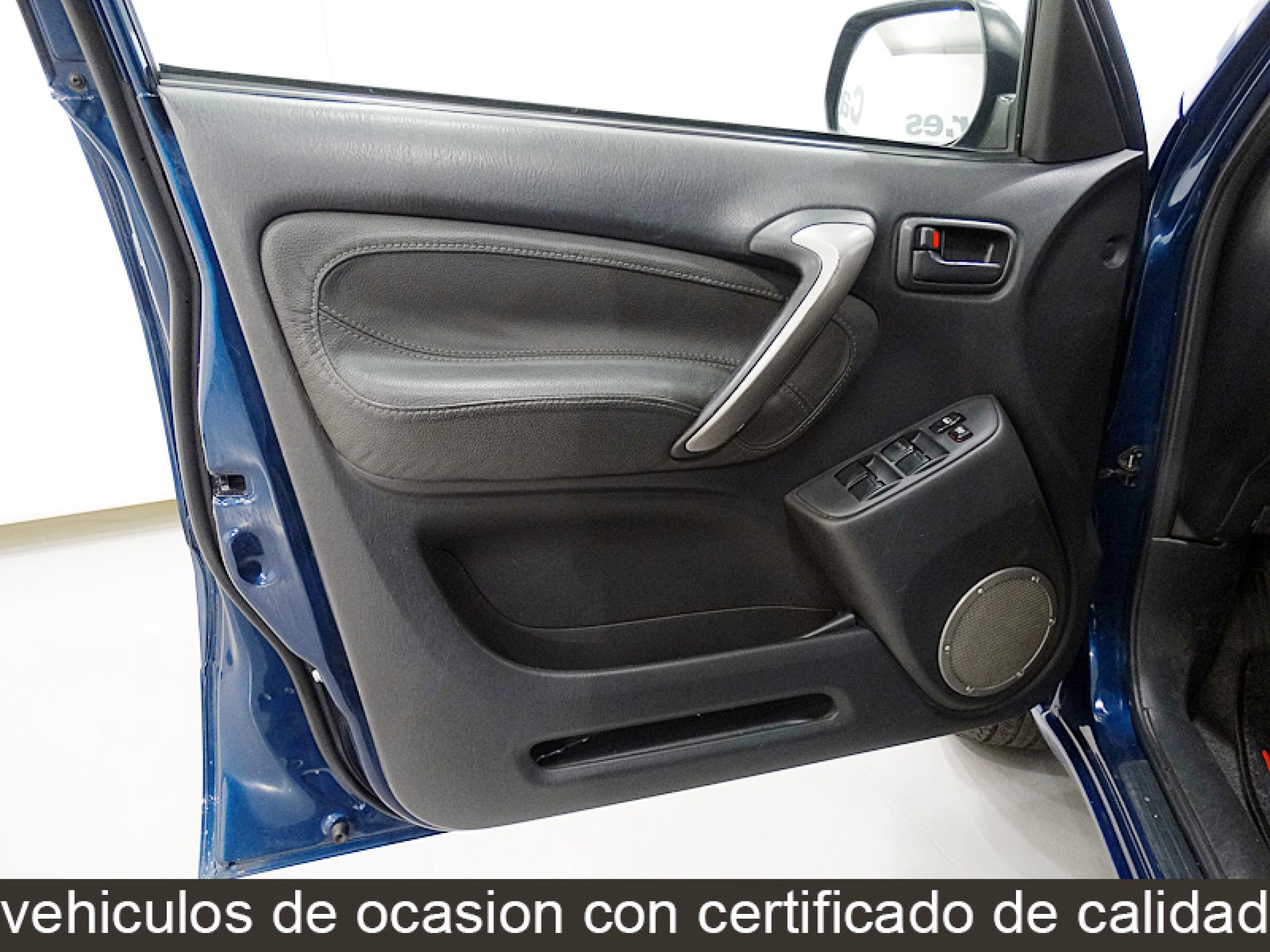 Foto Toyota RAV-4 23