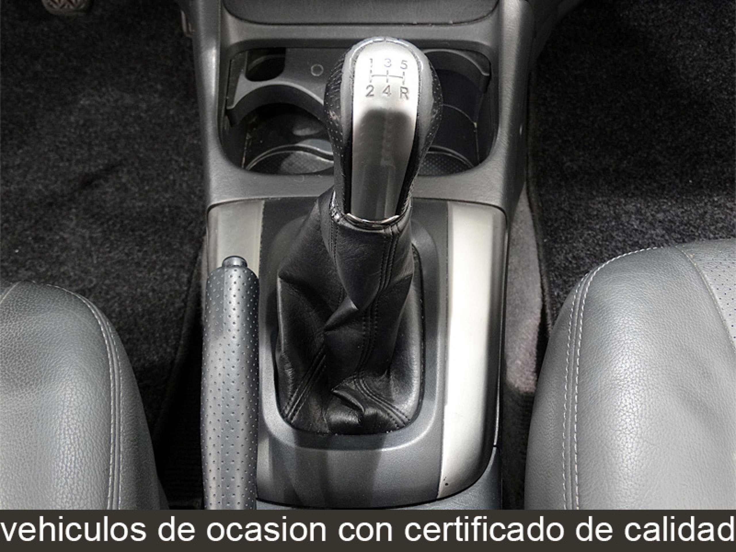 Foto Toyota RAV-4 35